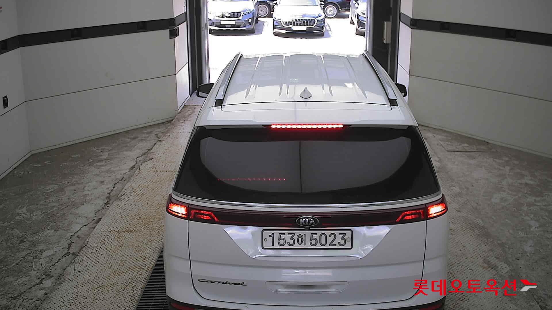 2021 - kia carnival