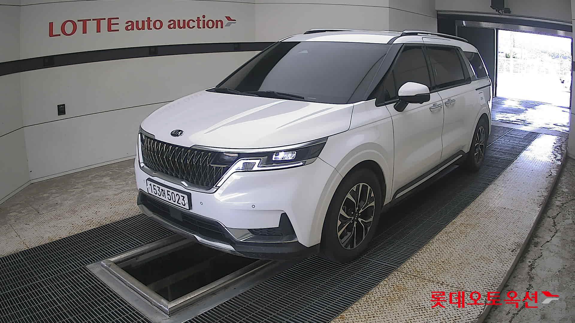 2021 - kia carnival