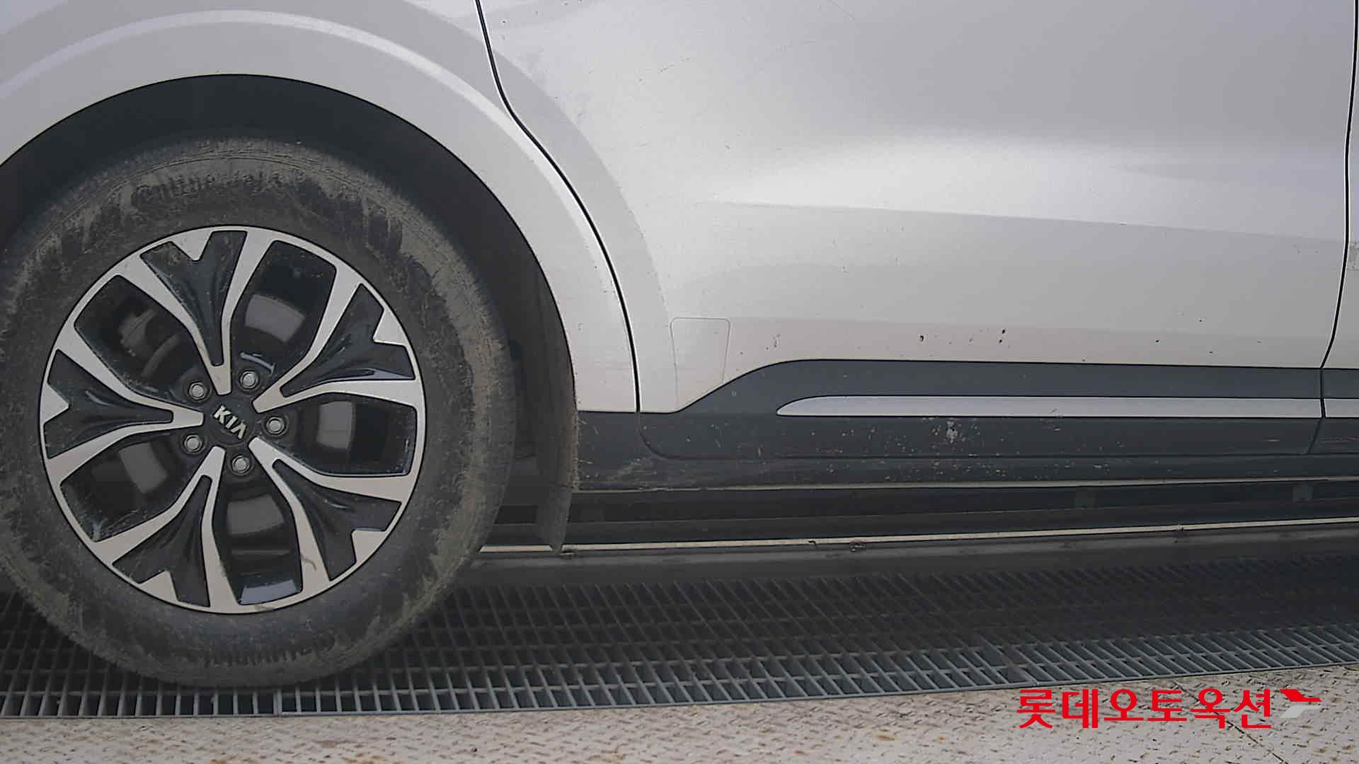 2021 - kia carnival