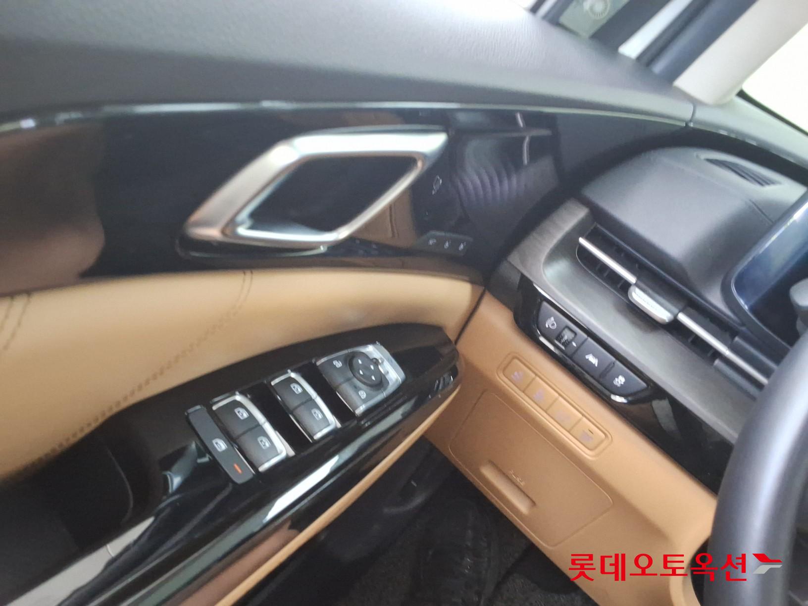 2021 - kia carnival