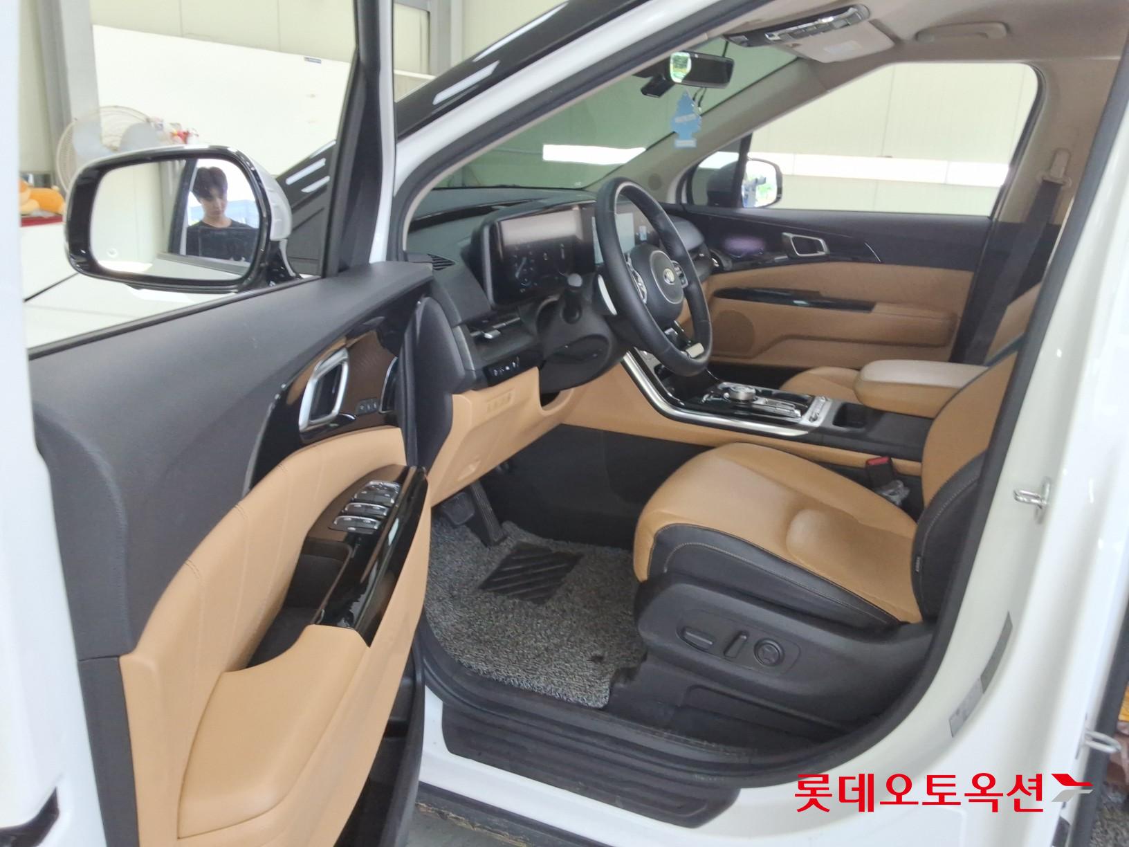 2021 - kia carnival