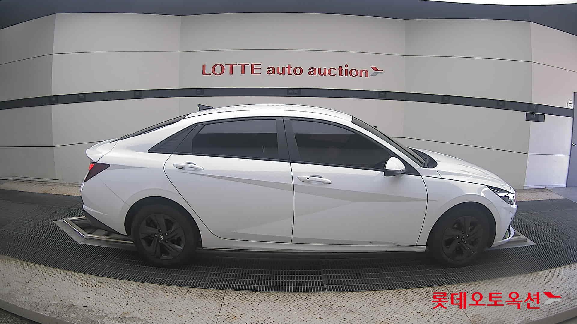 2021 - hyundai avante
