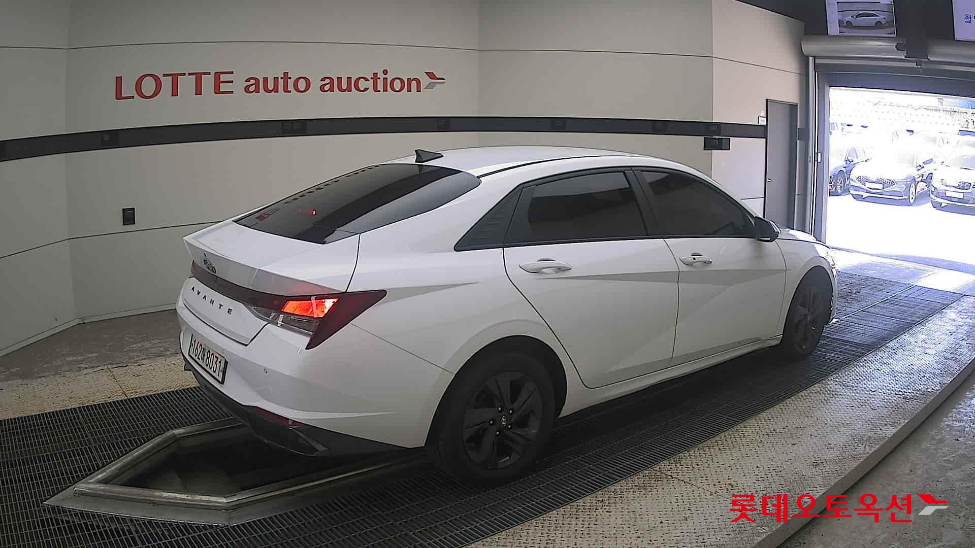 2021 - hyundai avante