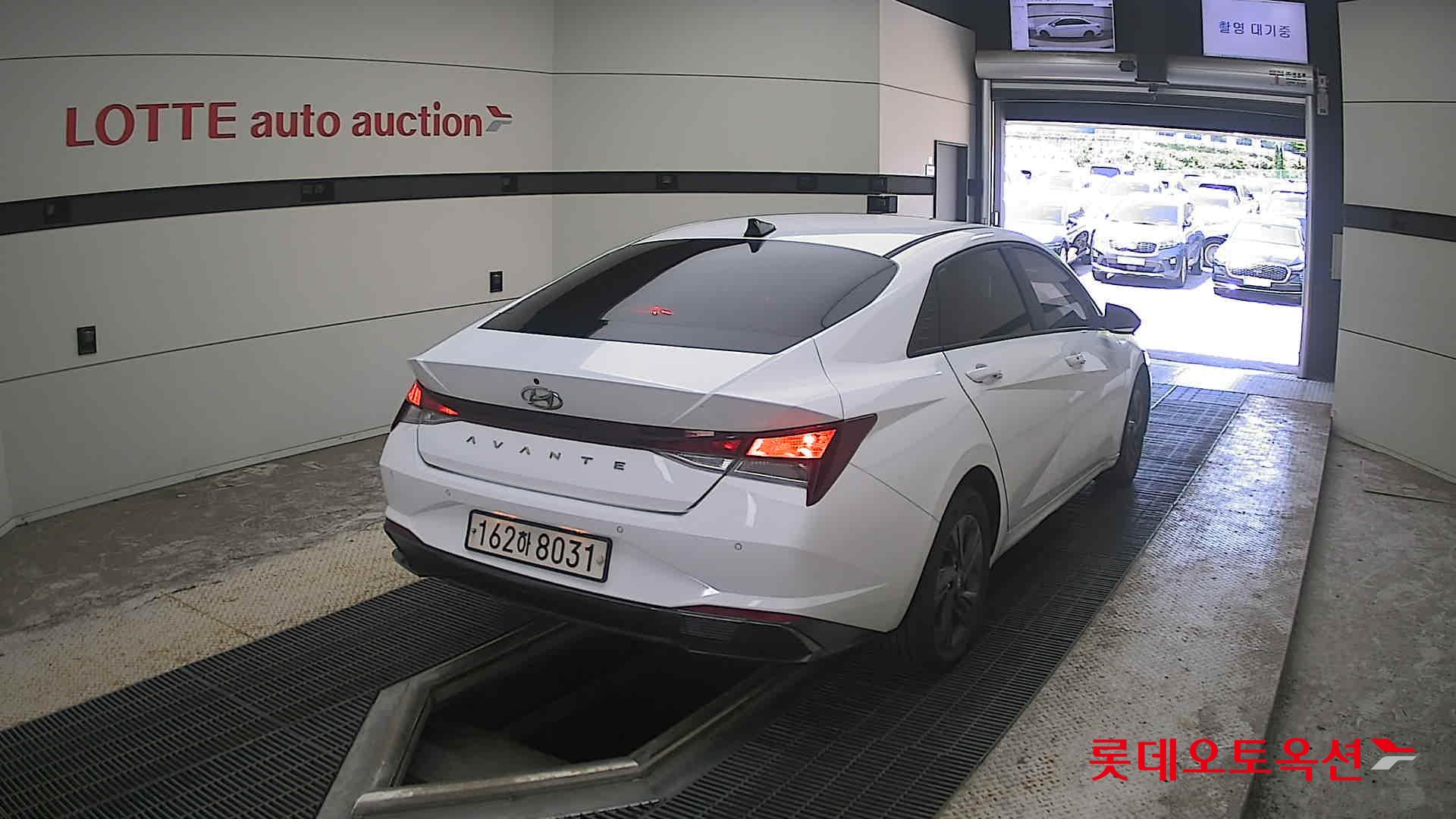 2021 - hyundai avante
