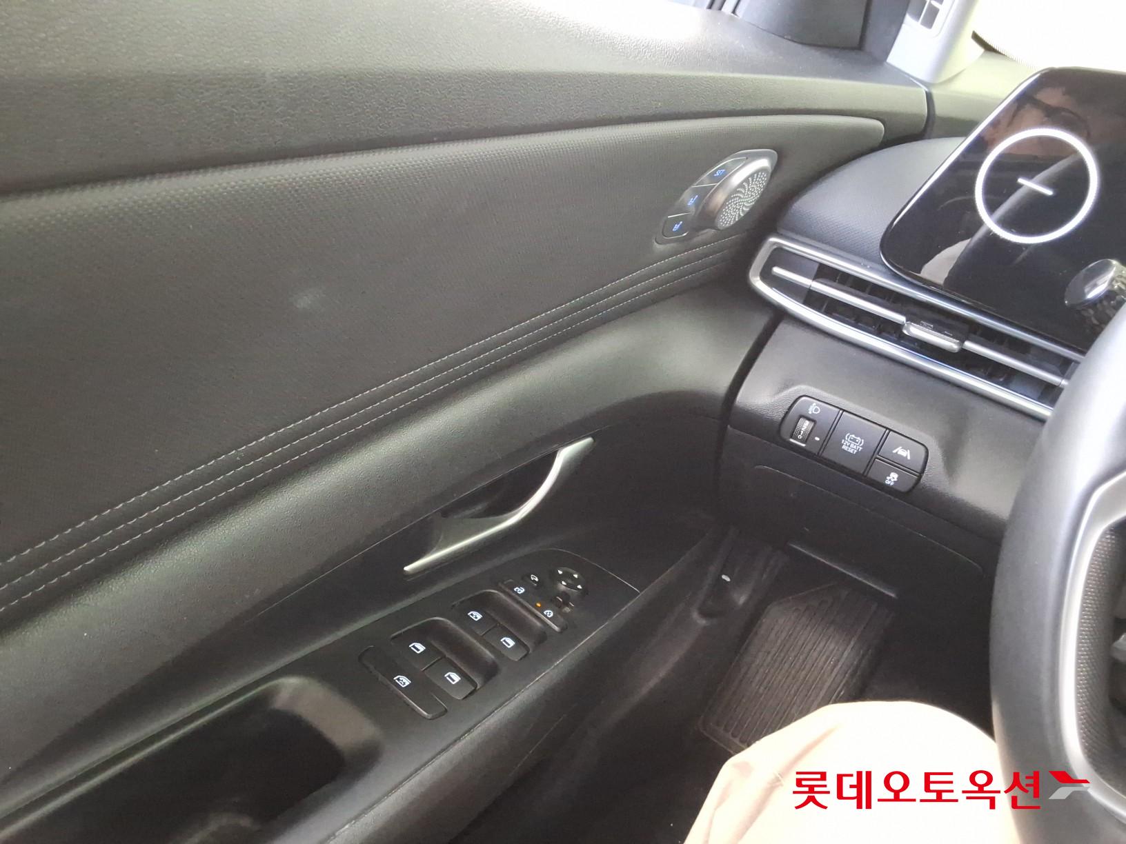 2021 - hyundai avante