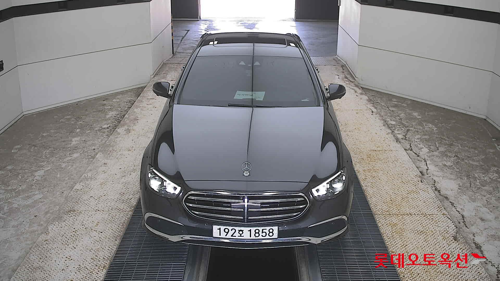 BENZ NEW E250 EXCLUSIVE (G)