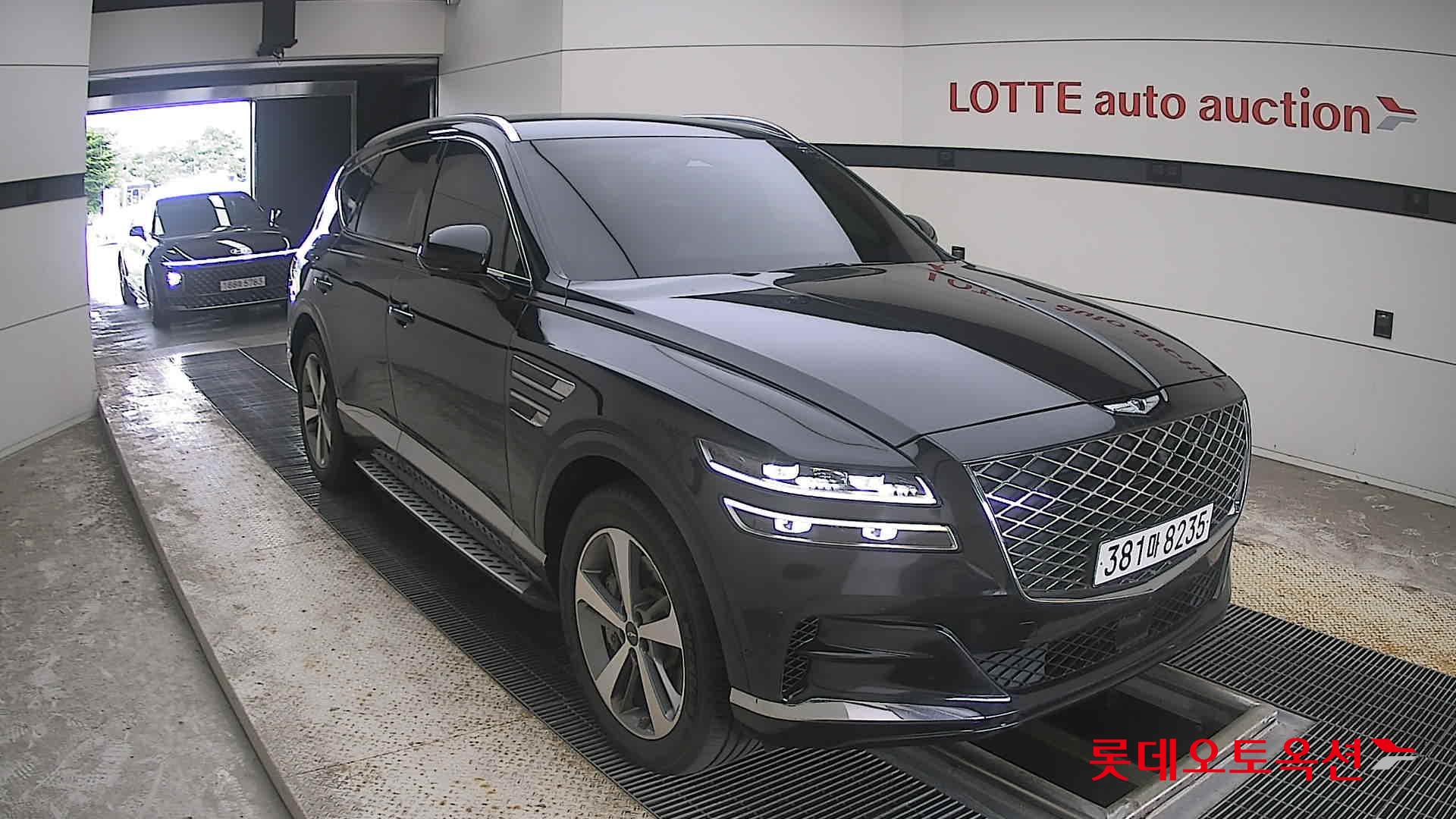 2022 - genesis gv80