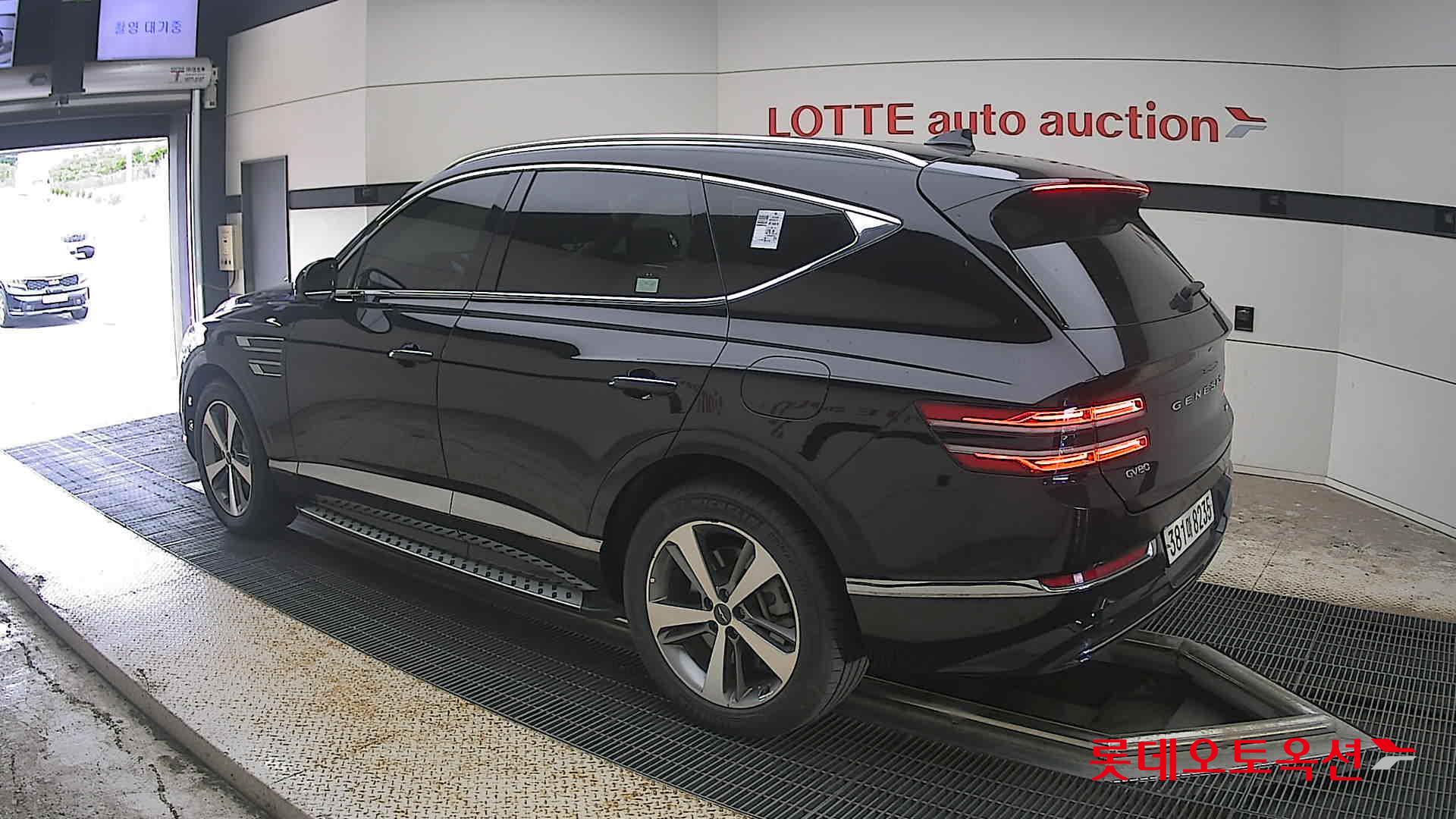 2022 - genesis gv80