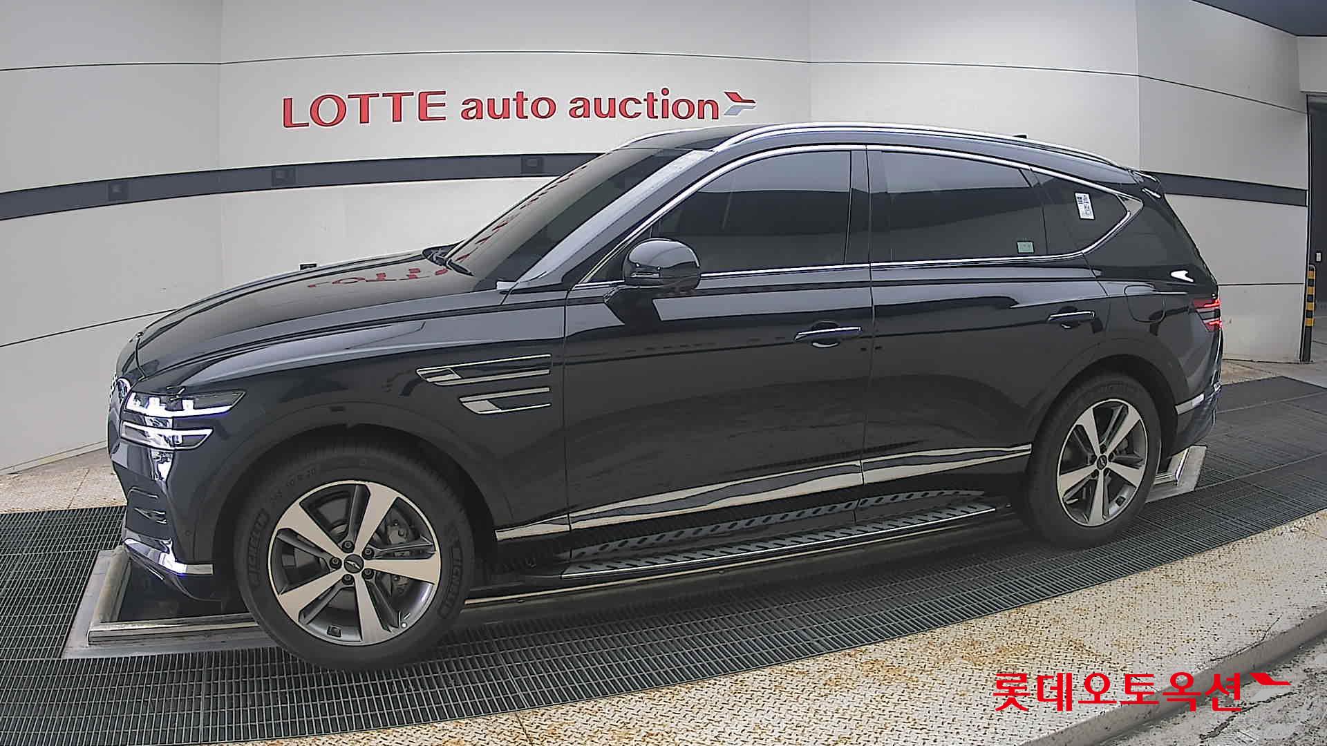 2022 - genesis gv80