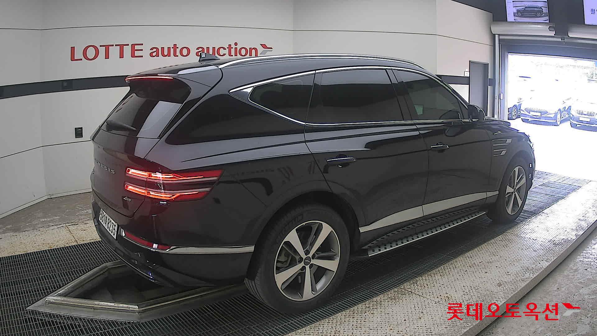 2022 - genesis gv80