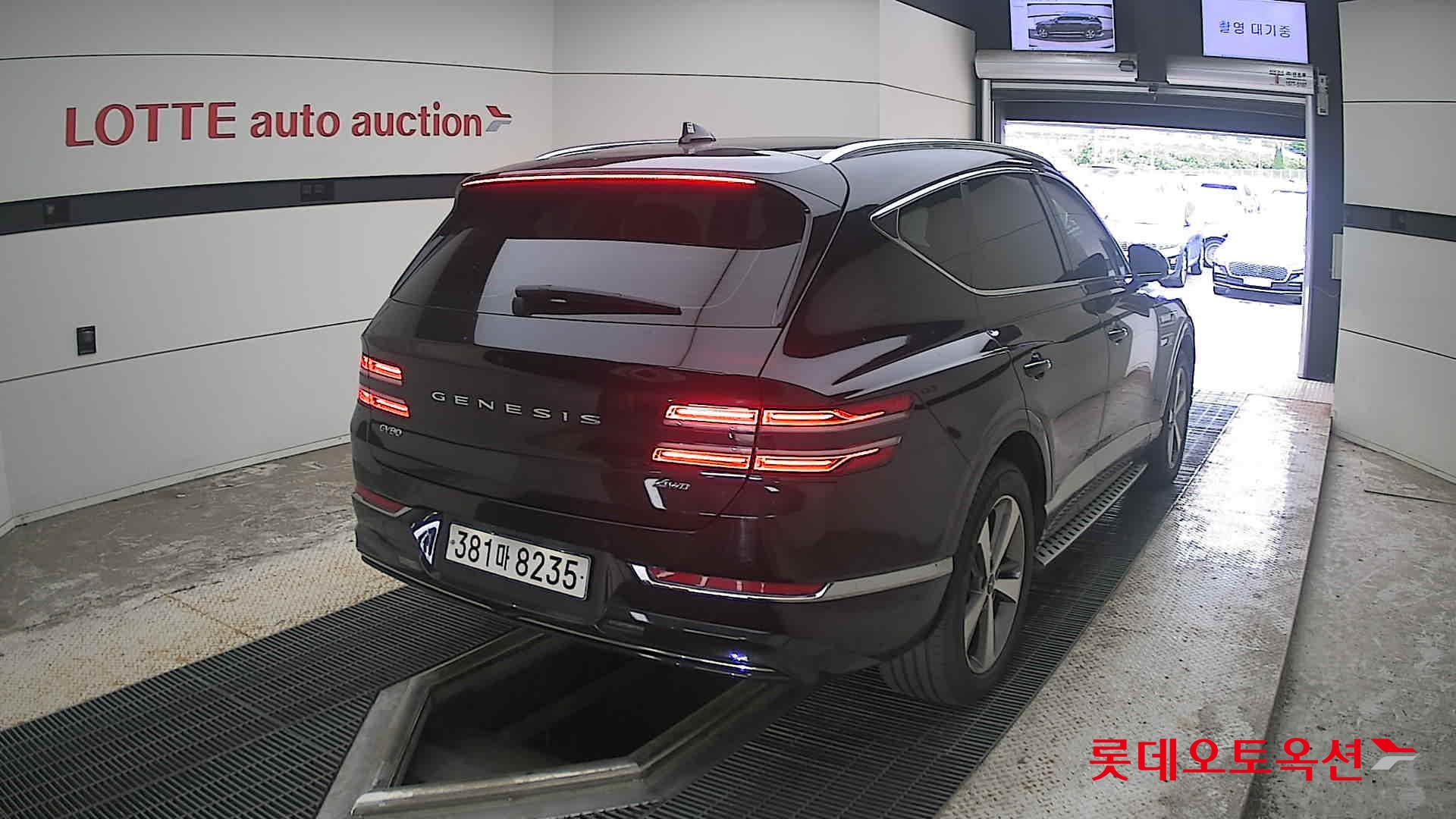 2022 - genesis gv80