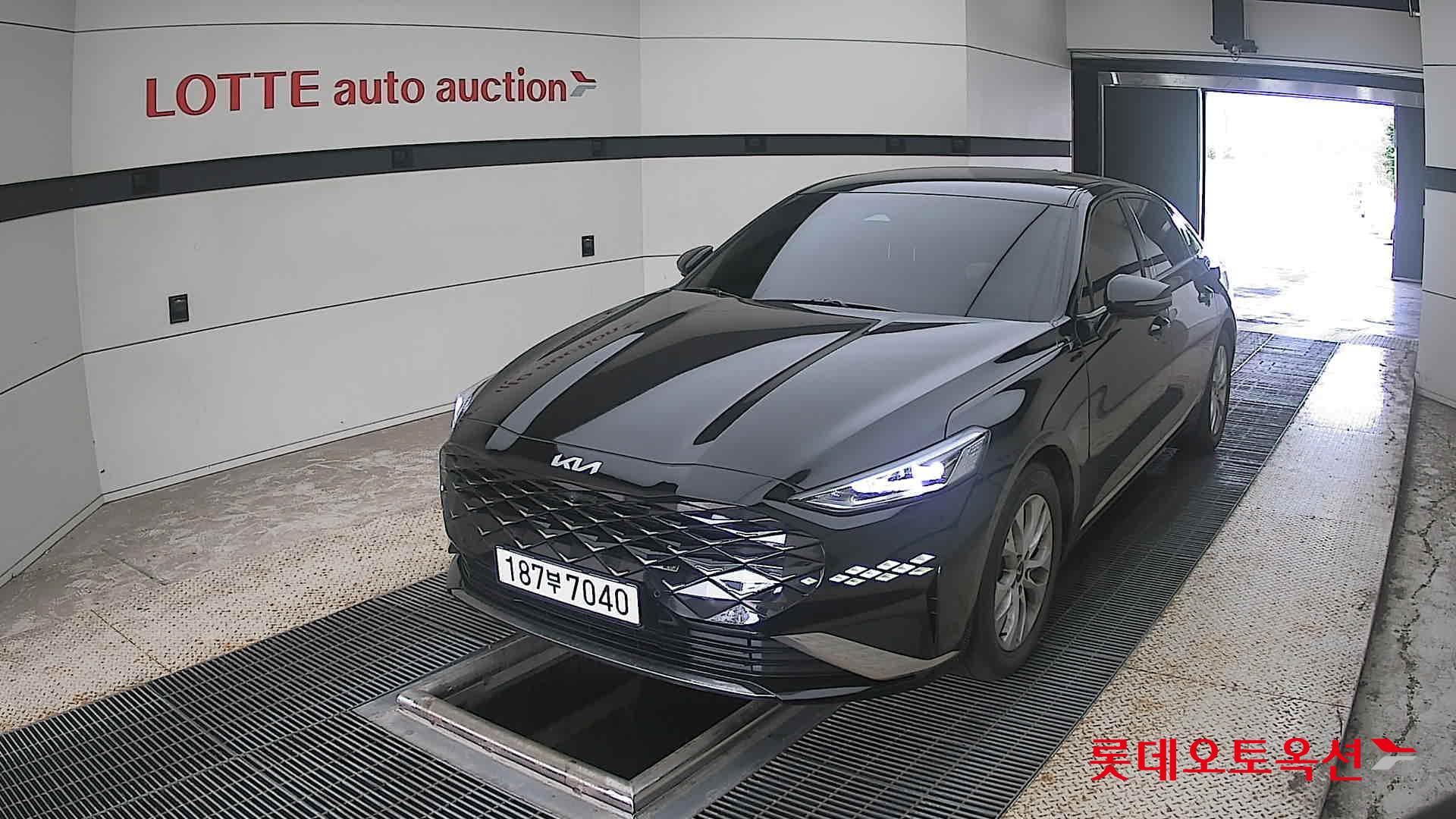 2022 - kia k8