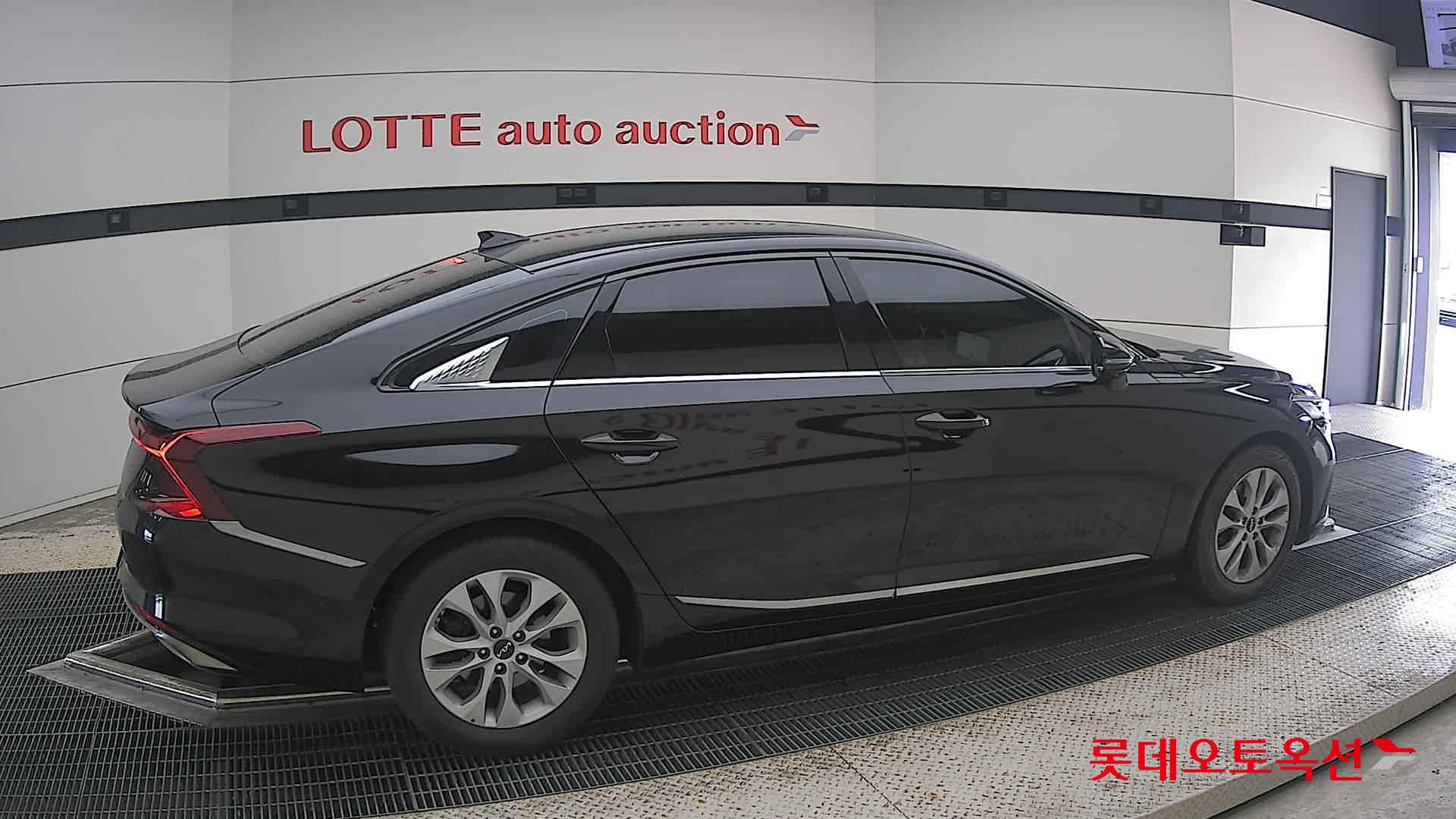 2022 - kia k8