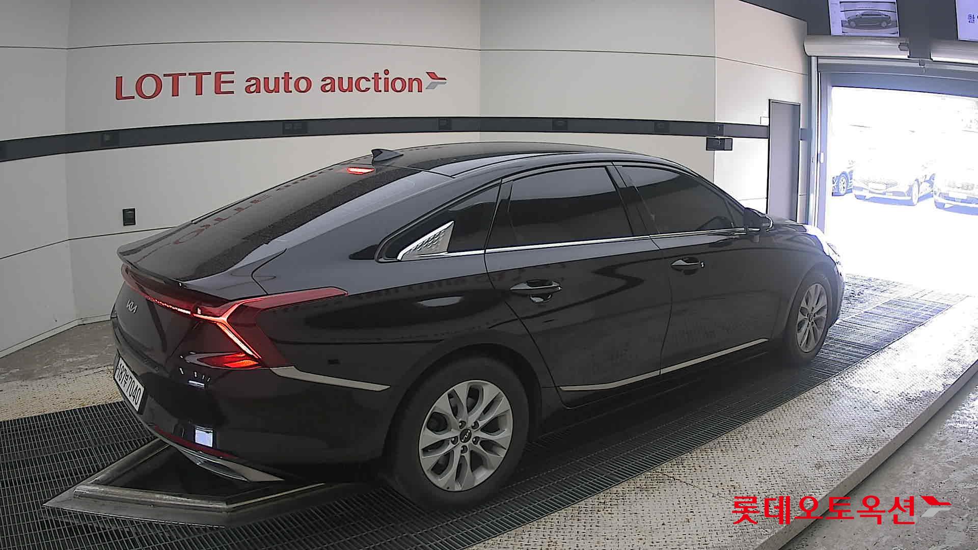 2022 - kia k8