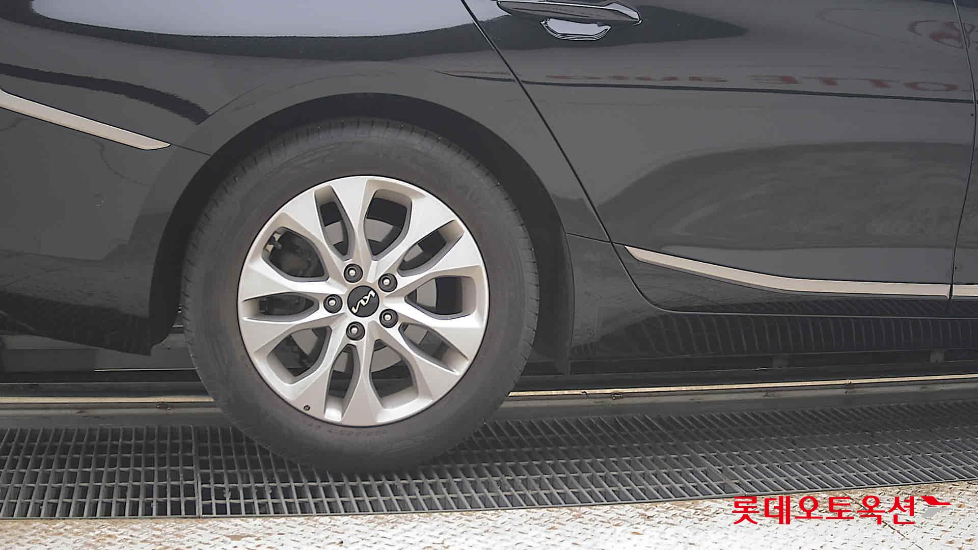 2022 - kia k8