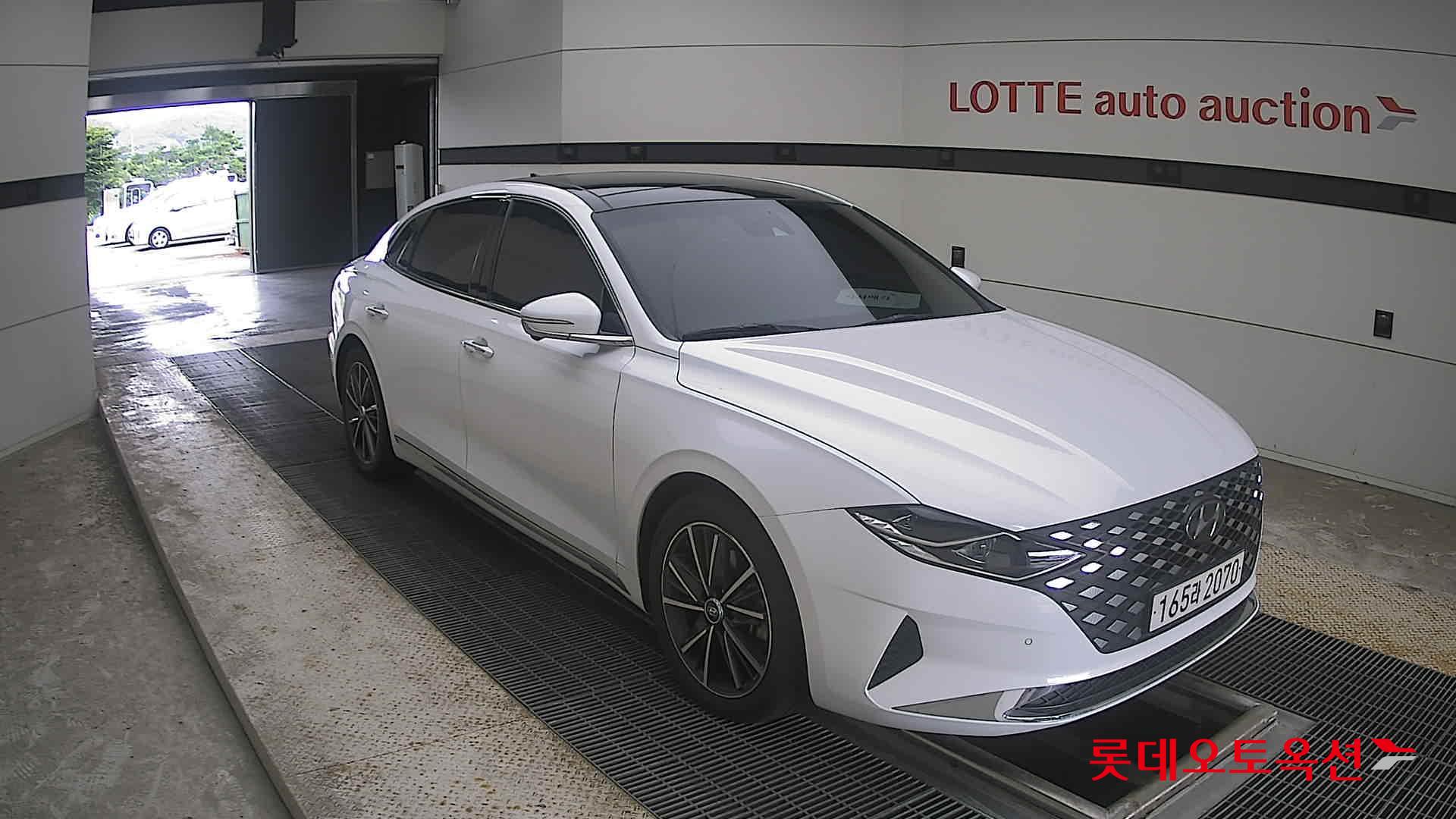 2022 - hyundai grandeur