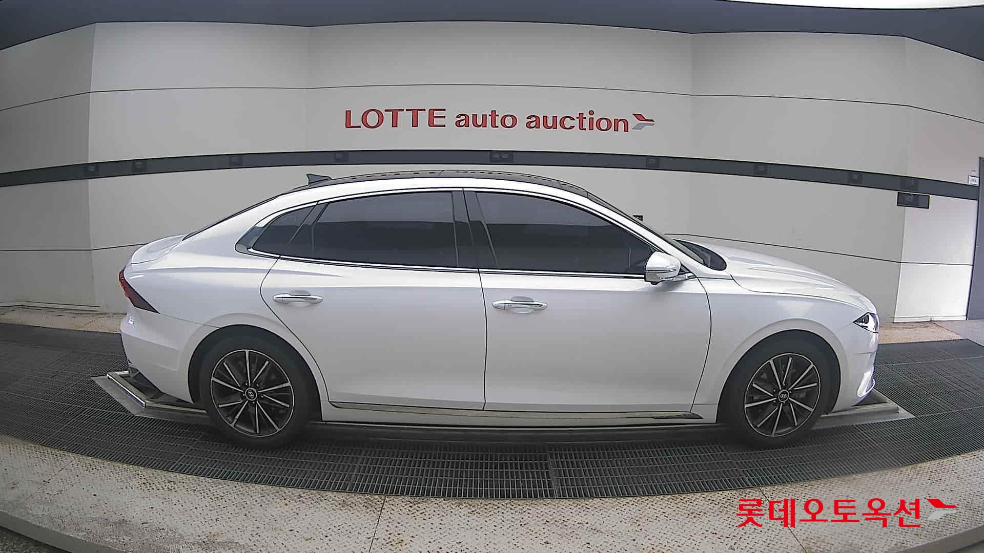 2022 - hyundai grandeur