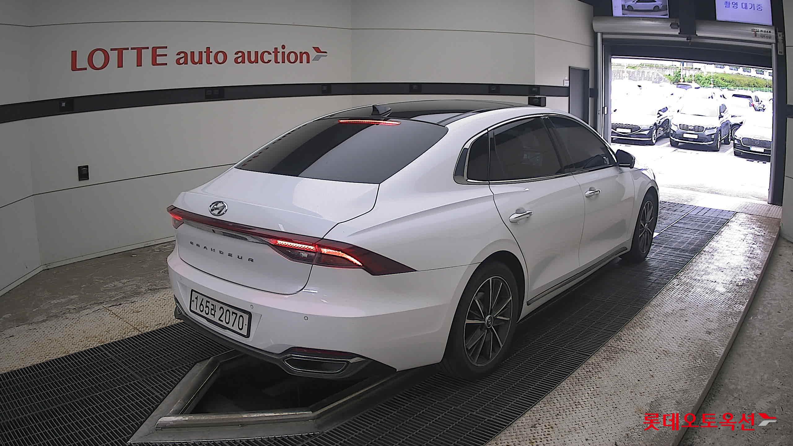 2022 - hyundai grandeur