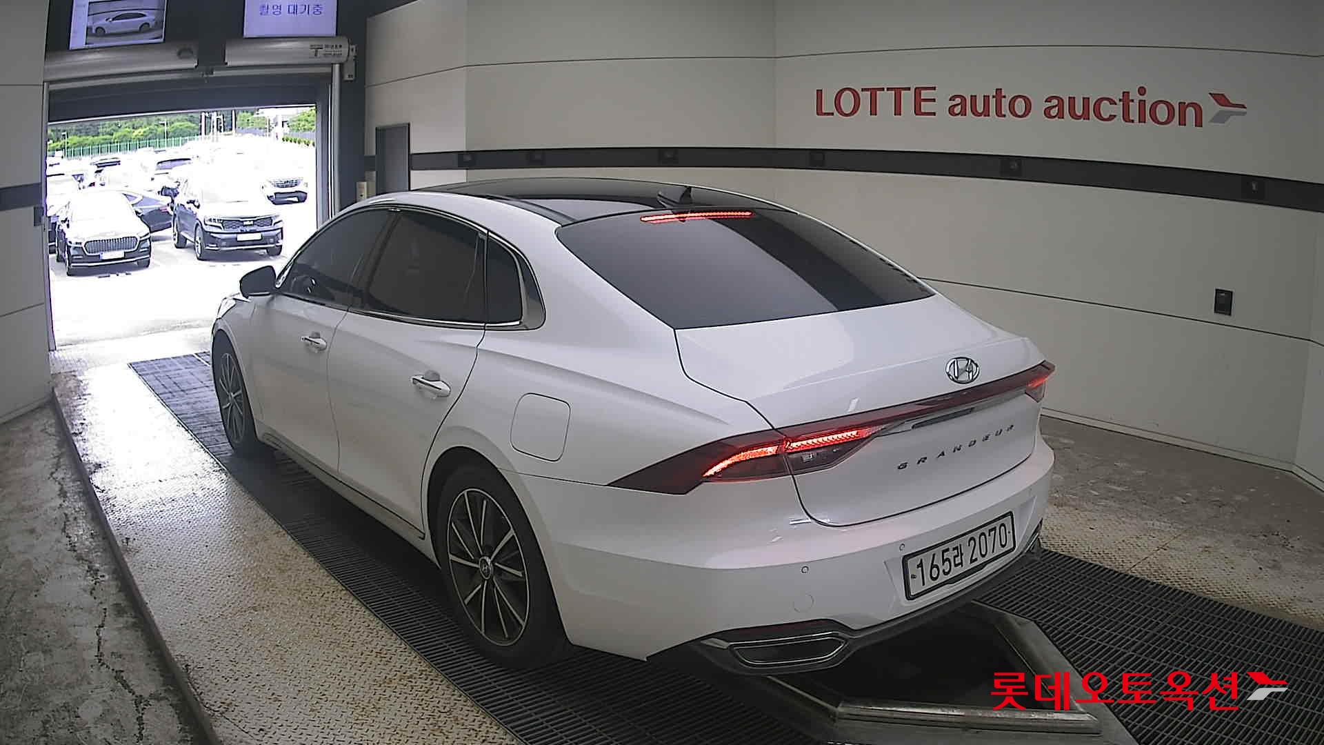 2022 - hyundai grandeur