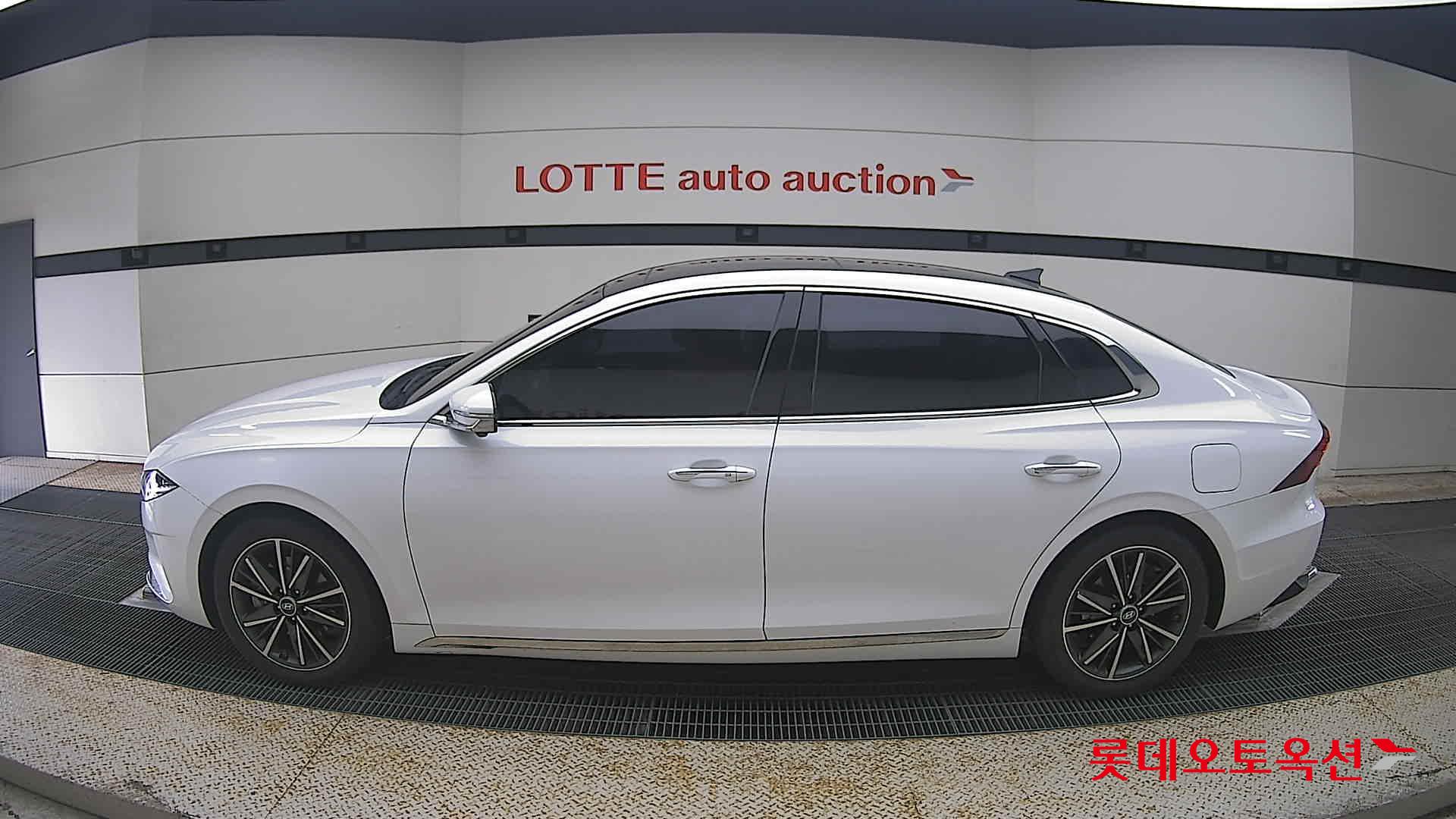 2022 - hyundai grandeur
