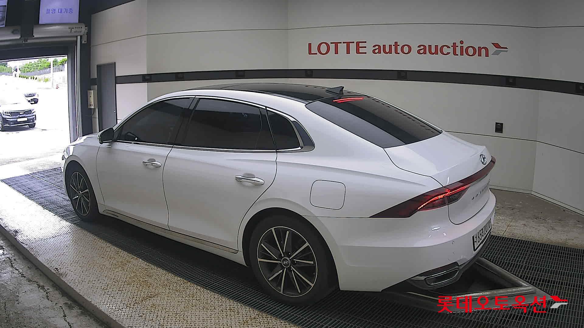 2022 - hyundai grandeur