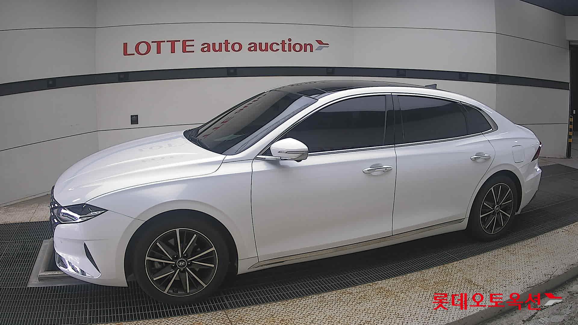 2022 - hyundai grandeur