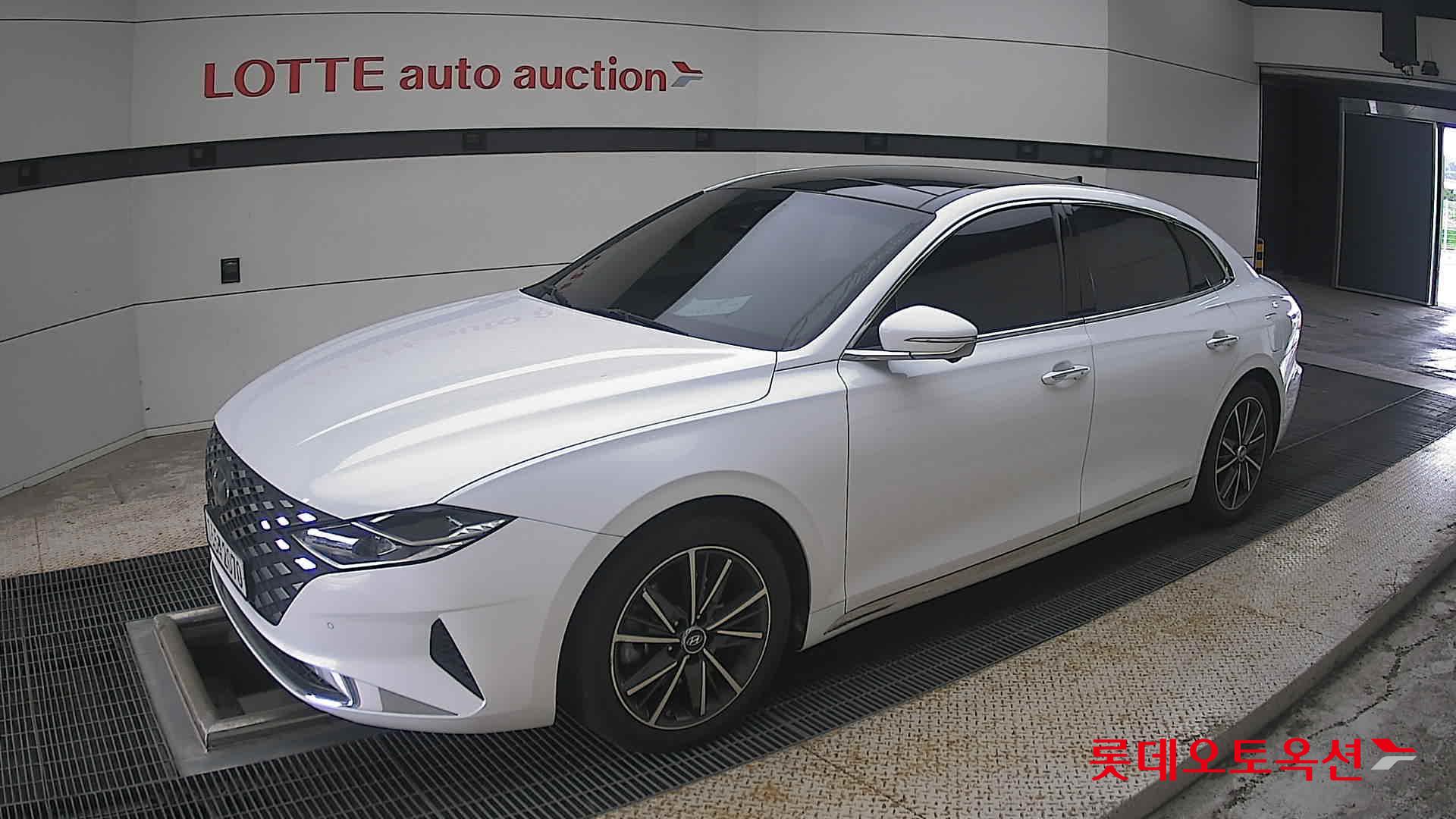 2022 - hyundai grandeur