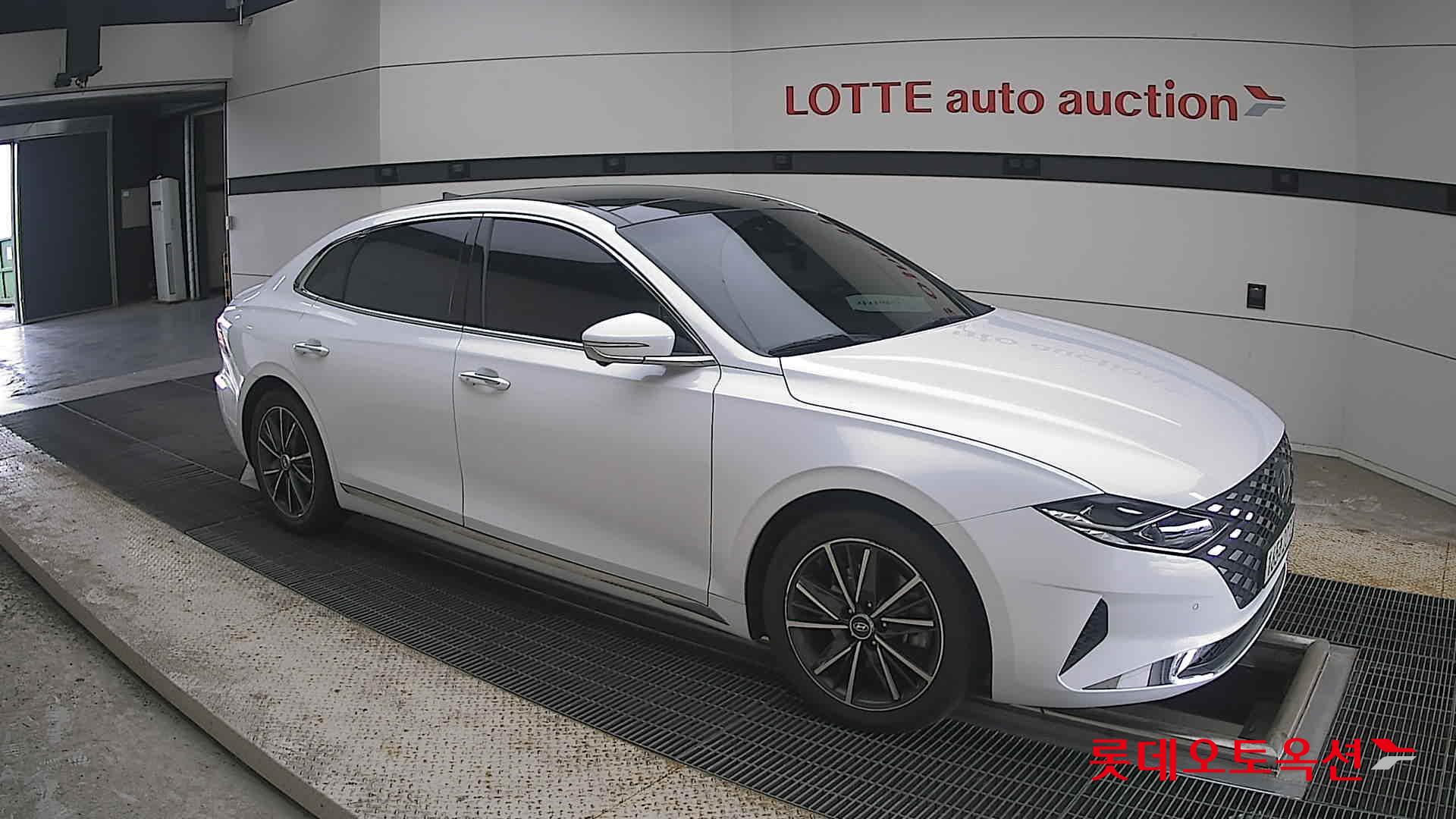 2022 - hyundai grandeur