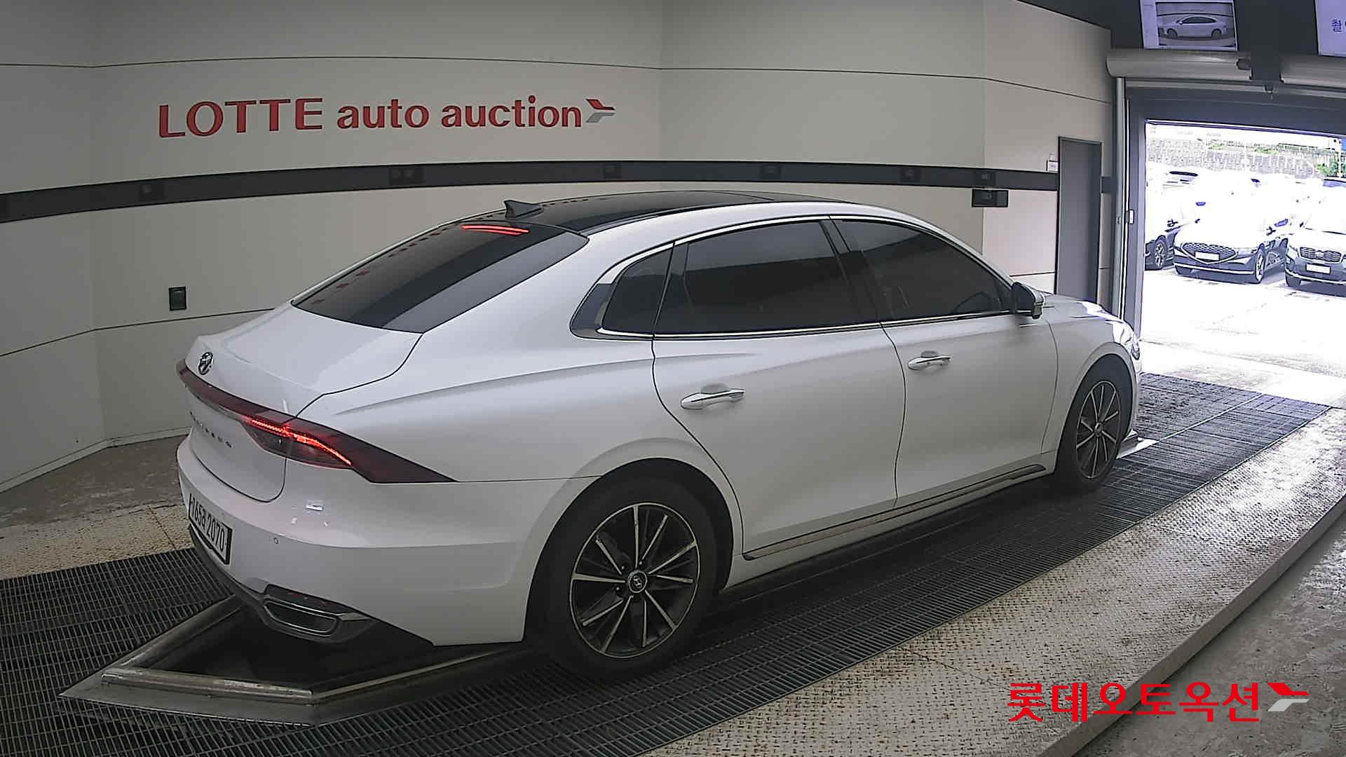 2022 - hyundai grandeur