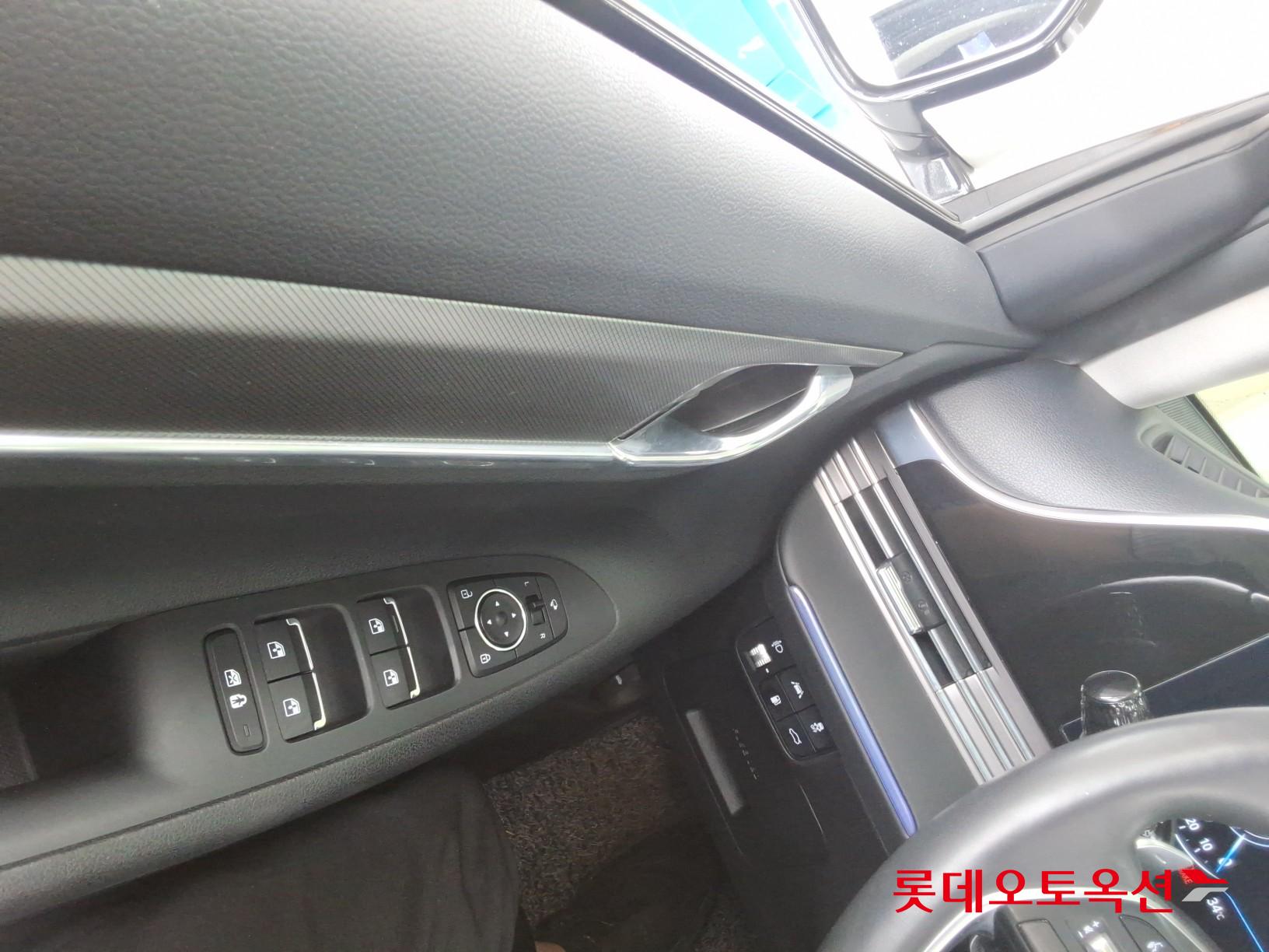 2022 - hyundai grandeur