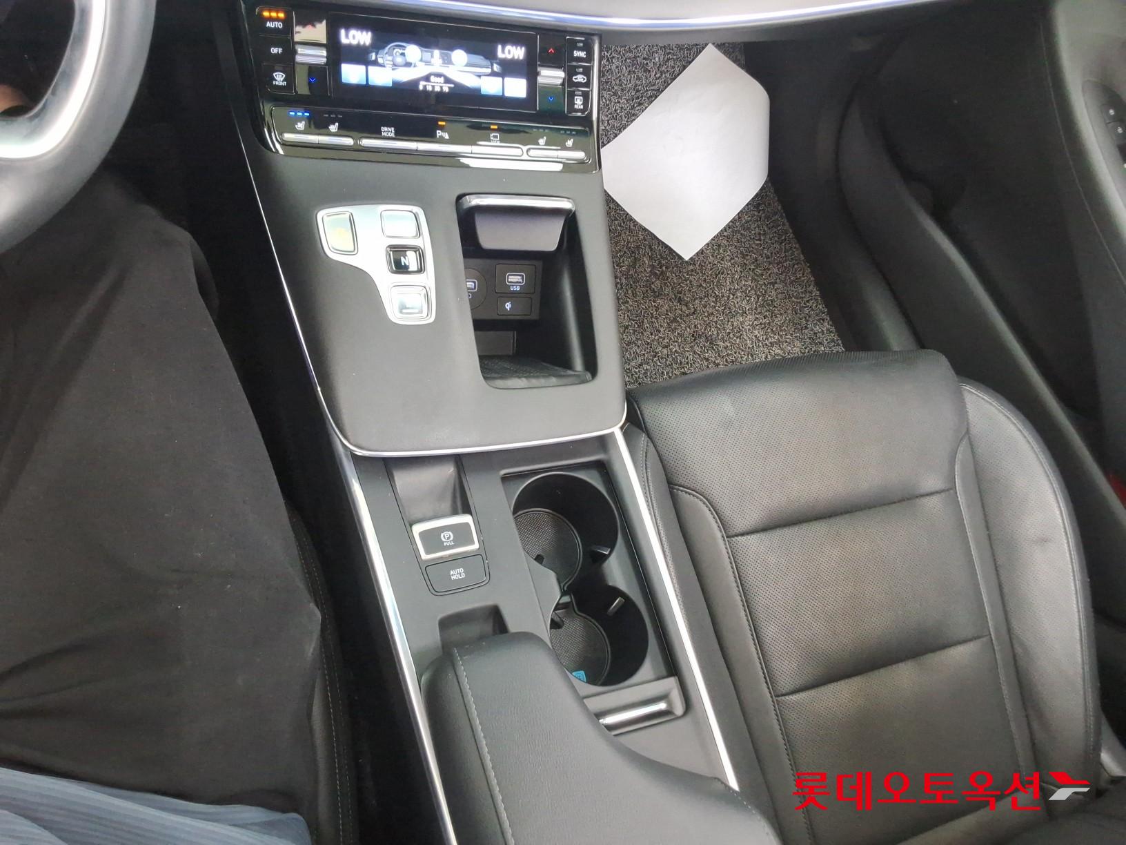 2022 - hyundai grandeur