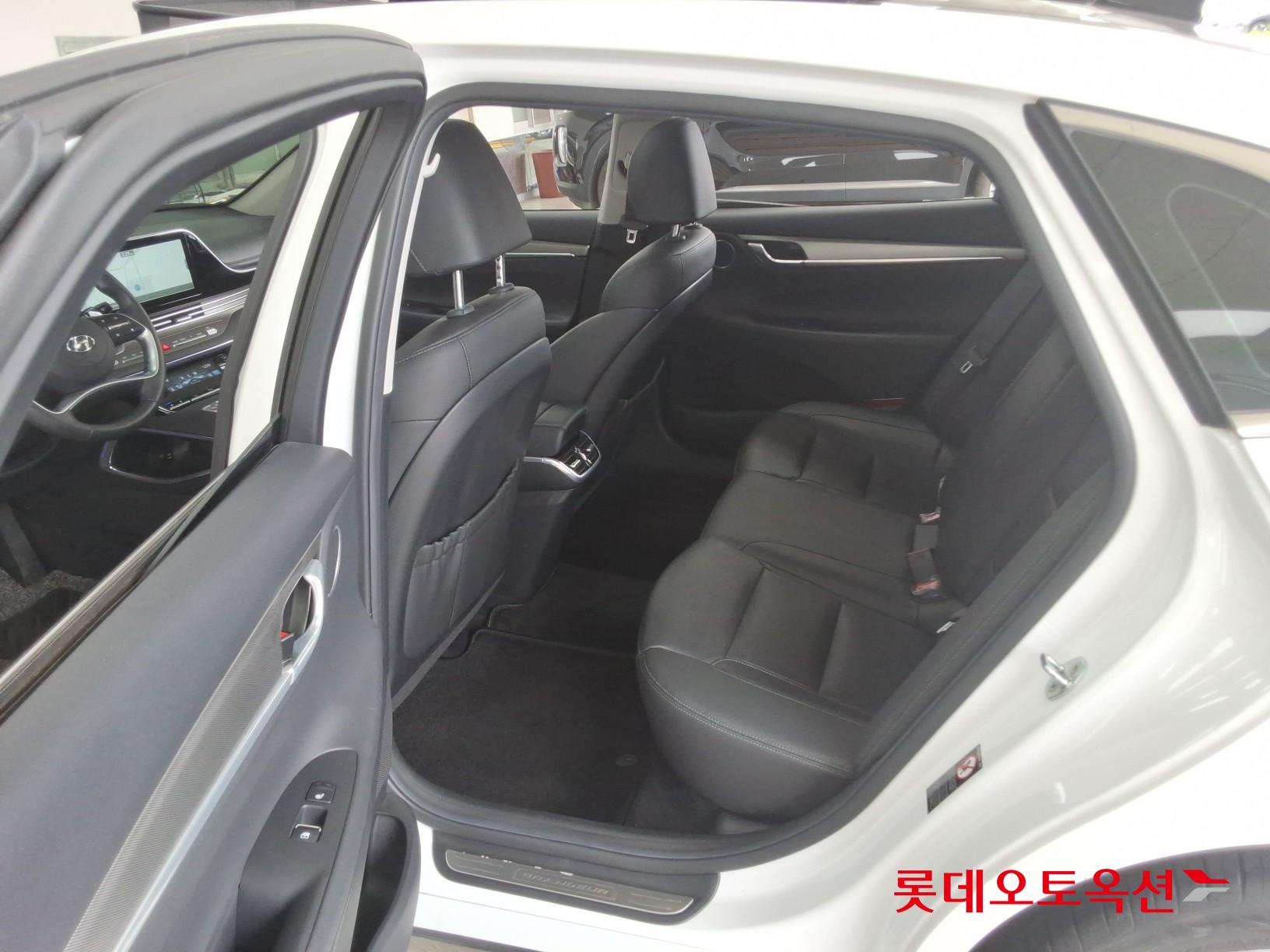 2022 - hyundai grandeur