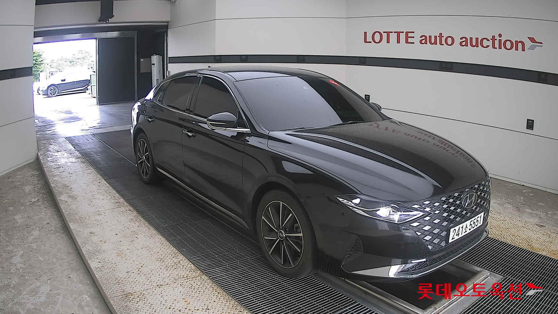 2022 - hyundai grandeur