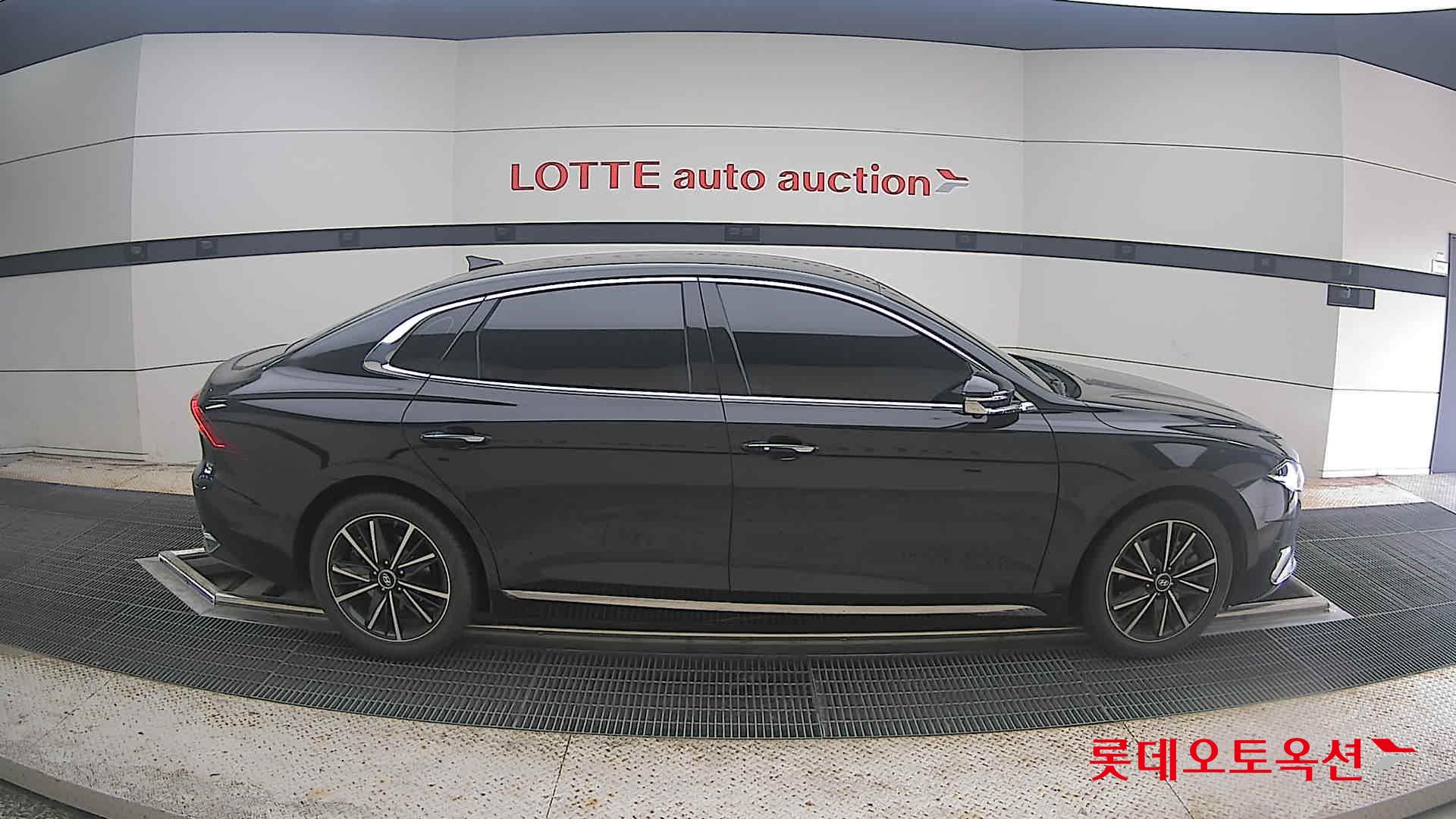 2022 - hyundai grandeur