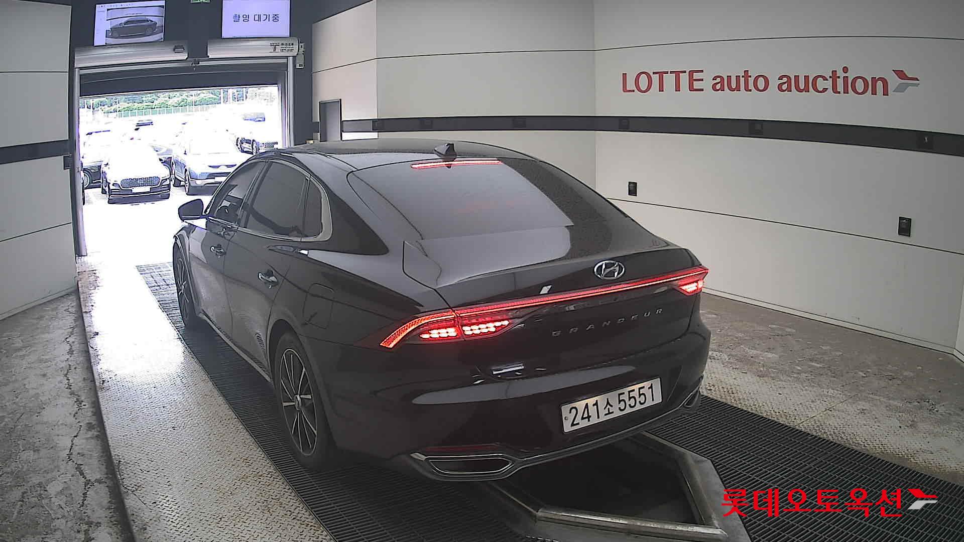 2022 - hyundai grandeur