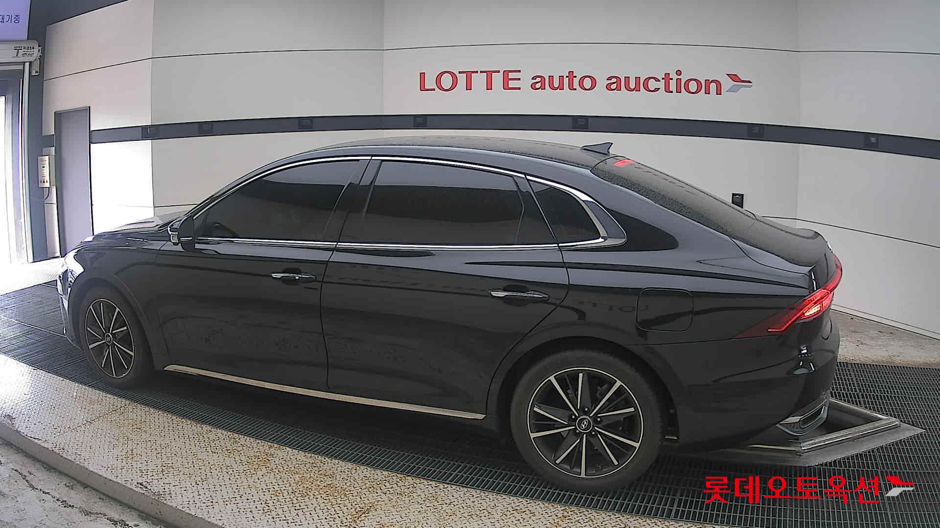 2022 - hyundai grandeur