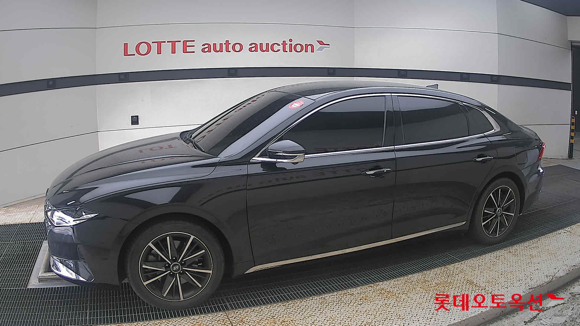 2022 - hyundai grandeur
