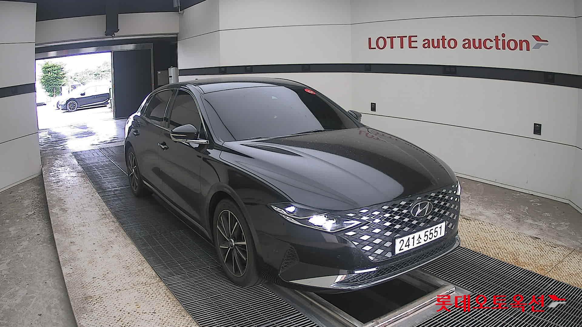 2022 - hyundai grandeur