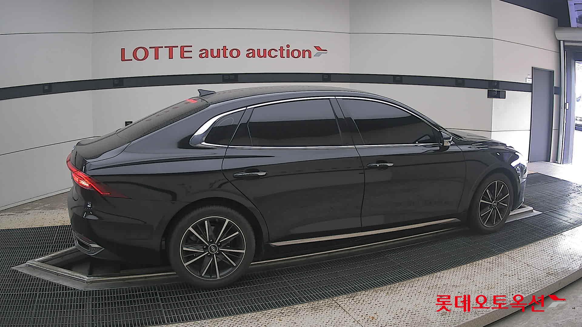 2022 - hyundai grandeur