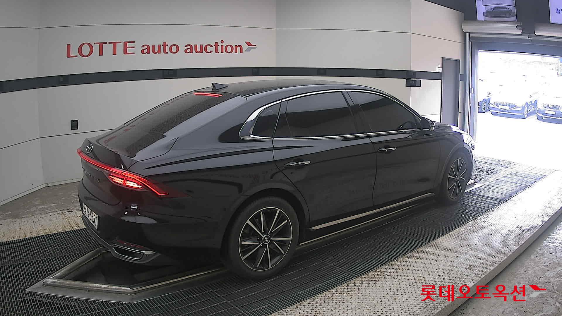 2022 - hyundai grandeur