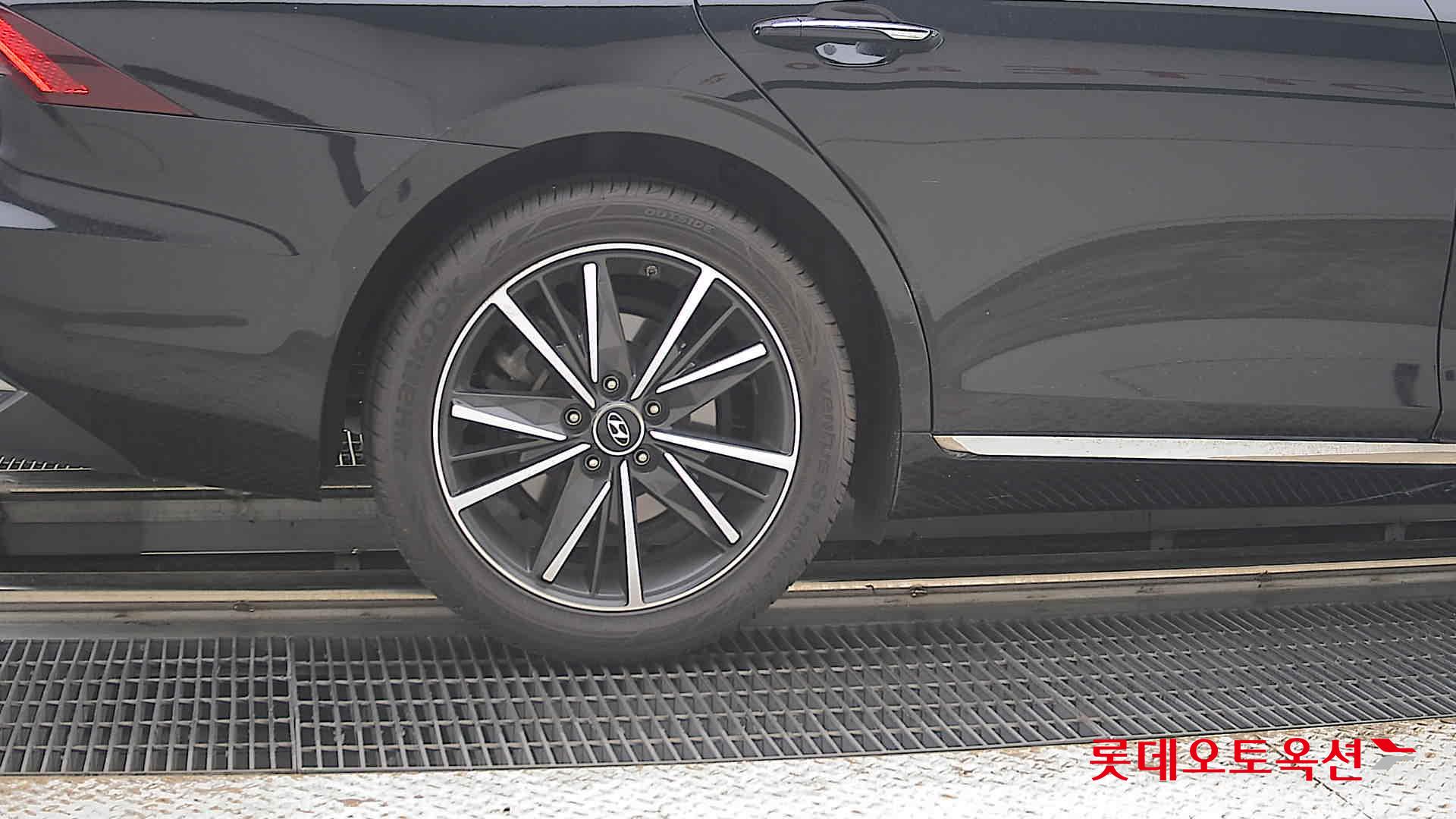 2022 - hyundai grandeur