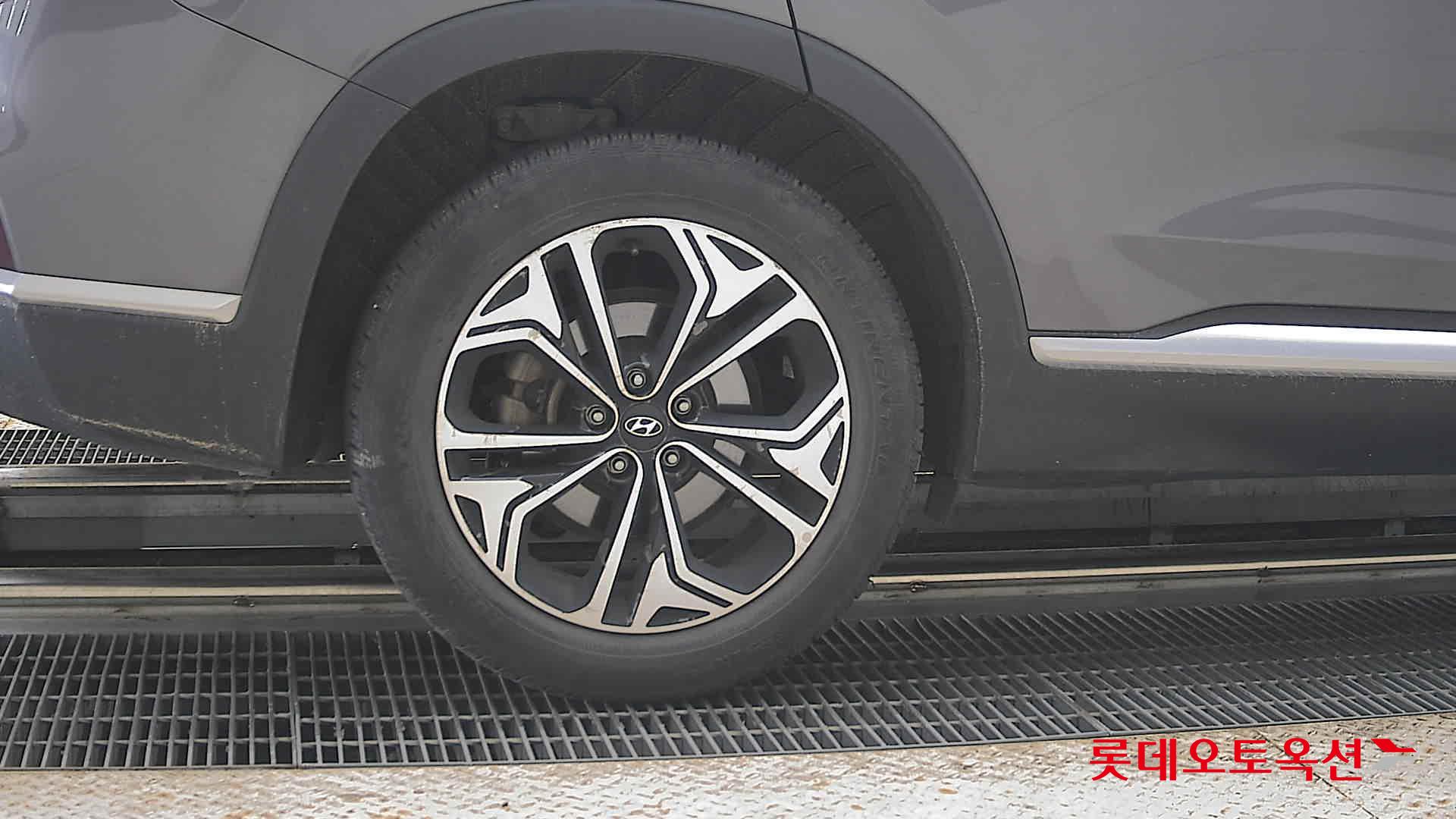 2020 - hyundai santafe