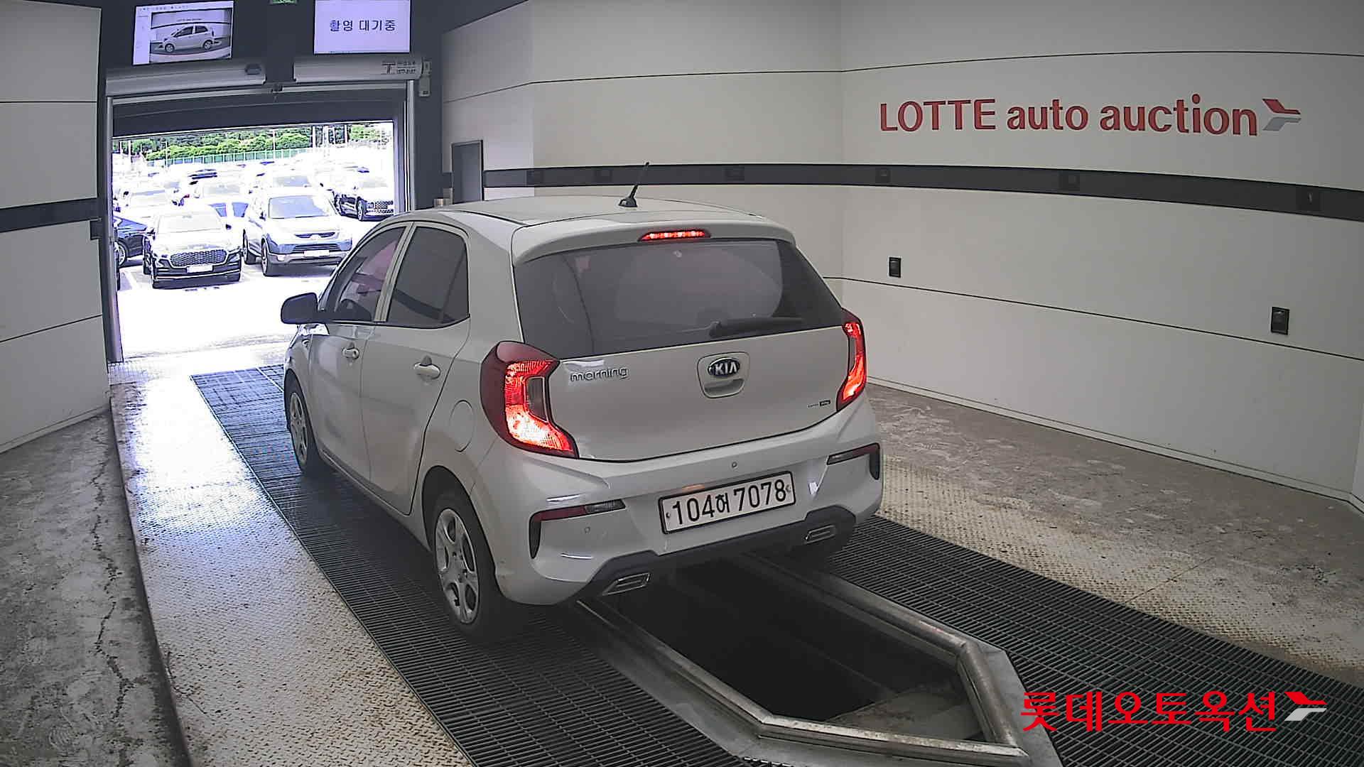 2021 - kia morning