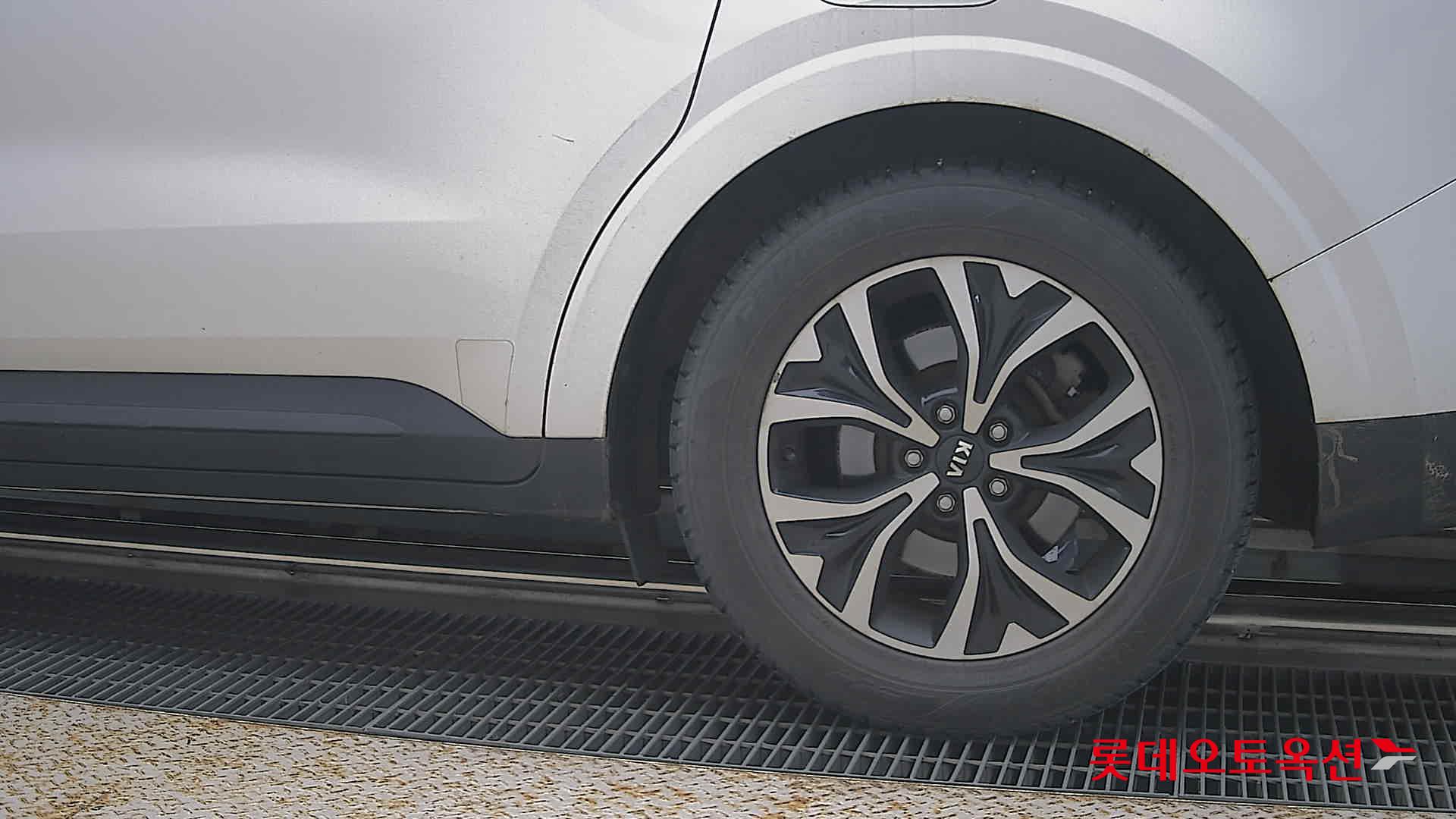 2021 - kia carnival