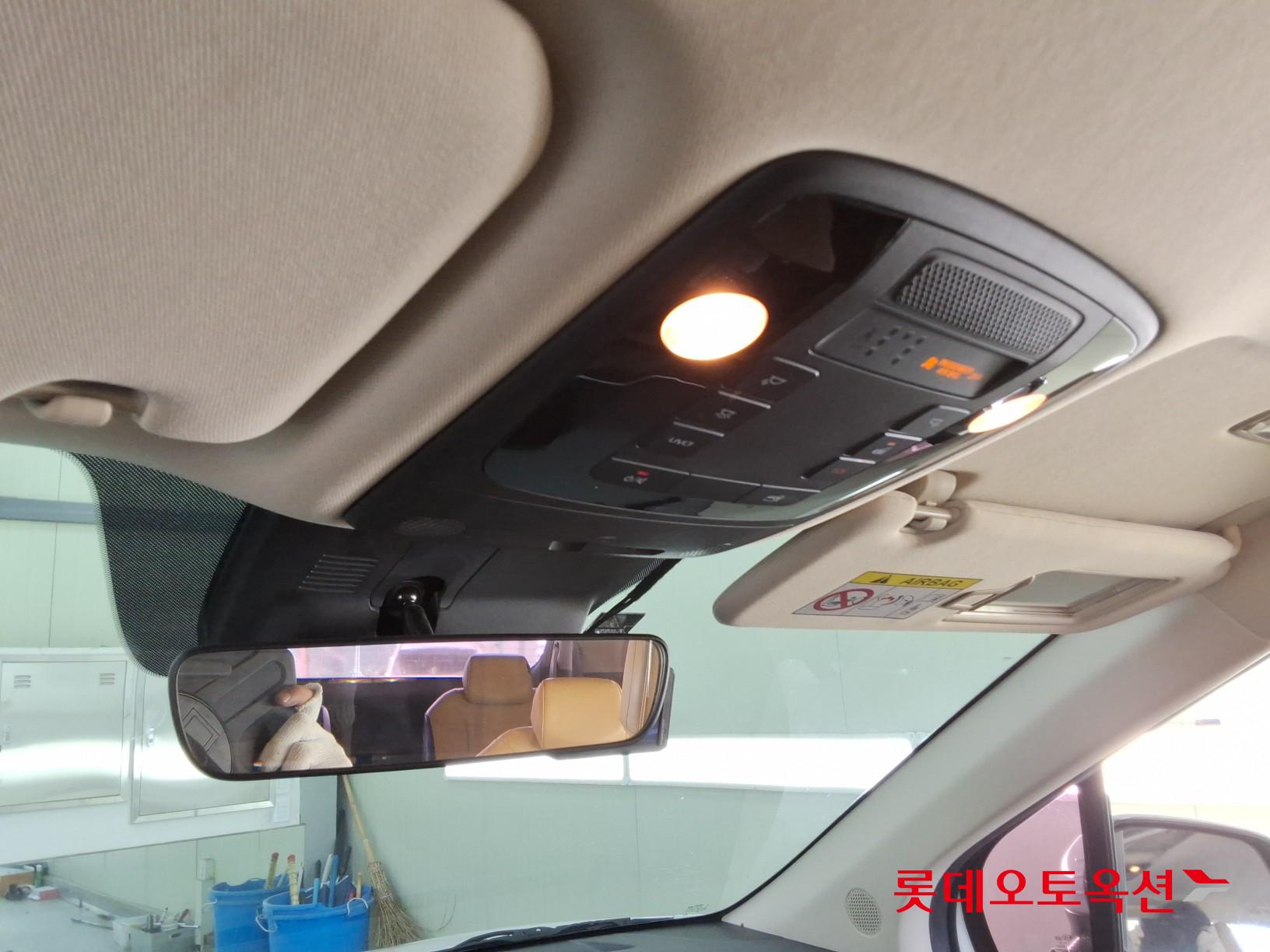2021 - kia carnival