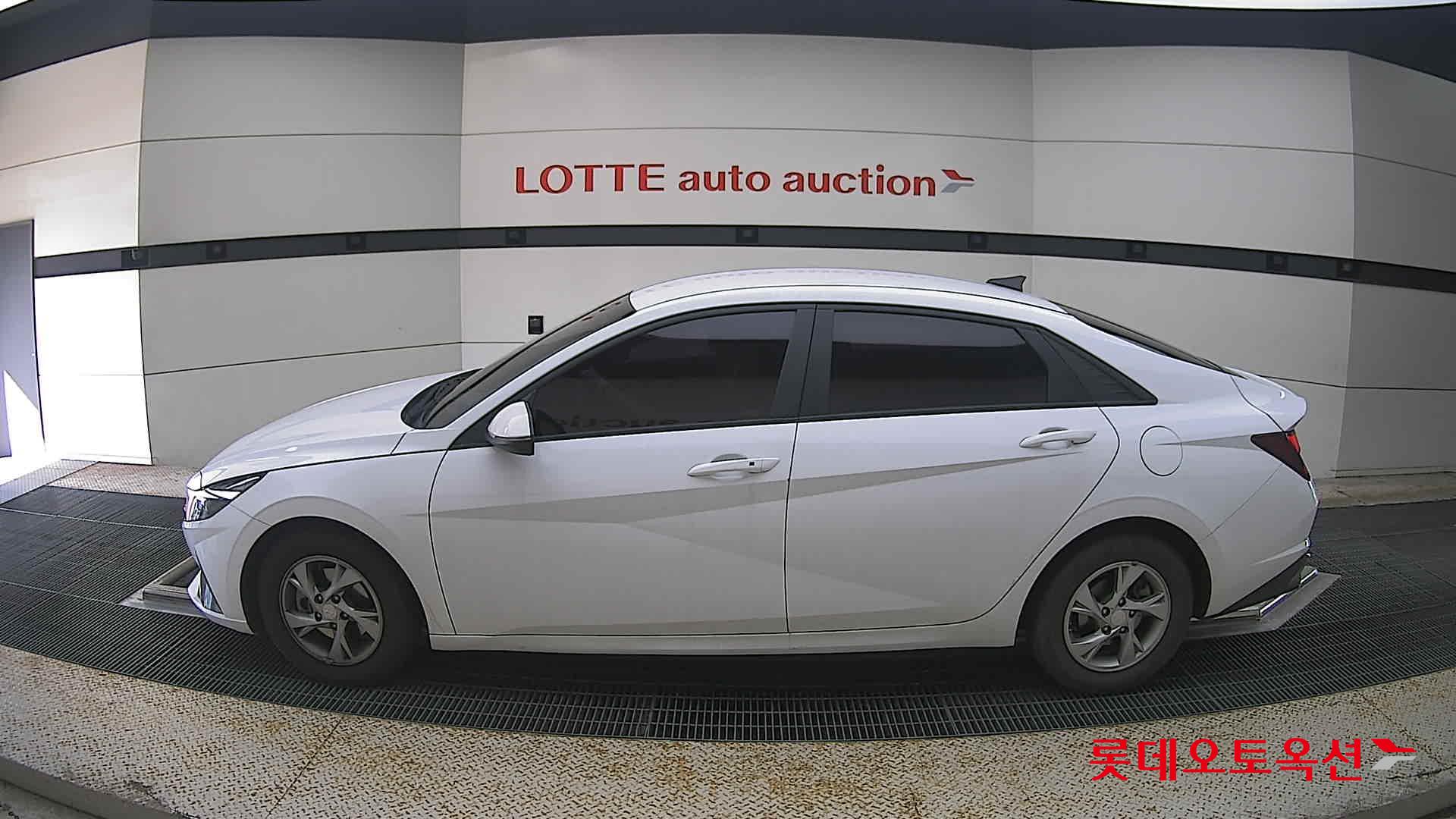 2021 - hyundai avante
