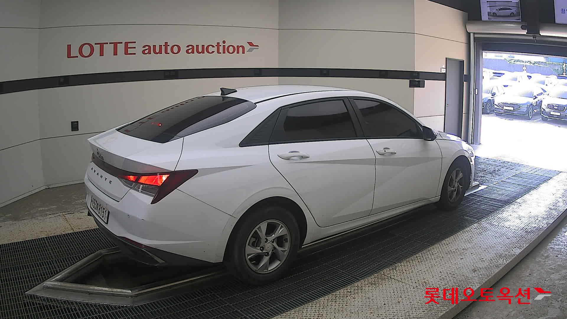 2021 - hyundai avante