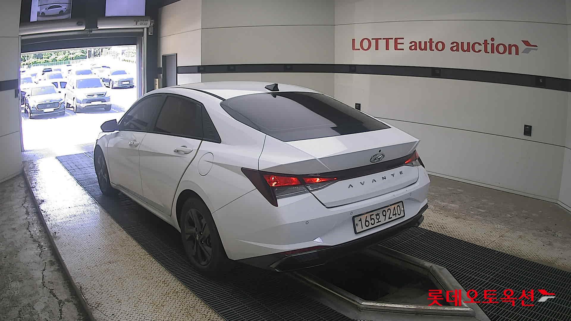 2022 - hyundai avante