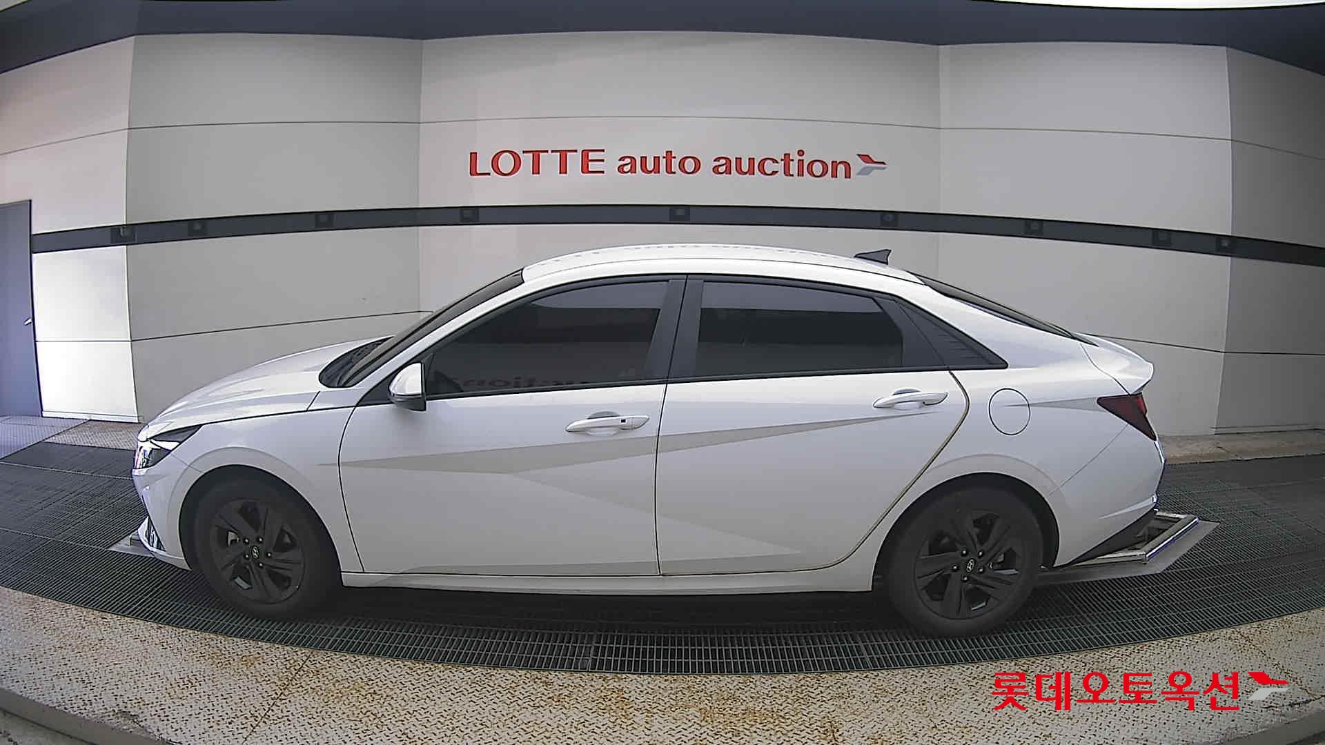 2022 - hyundai avante