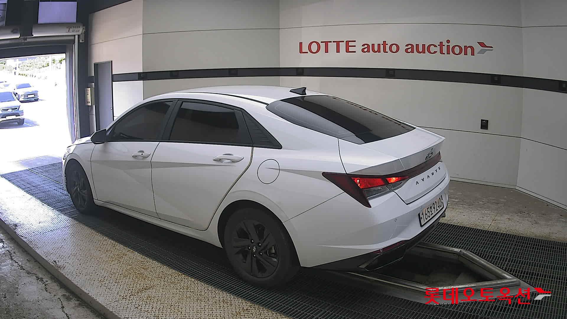 2022 - hyundai avante